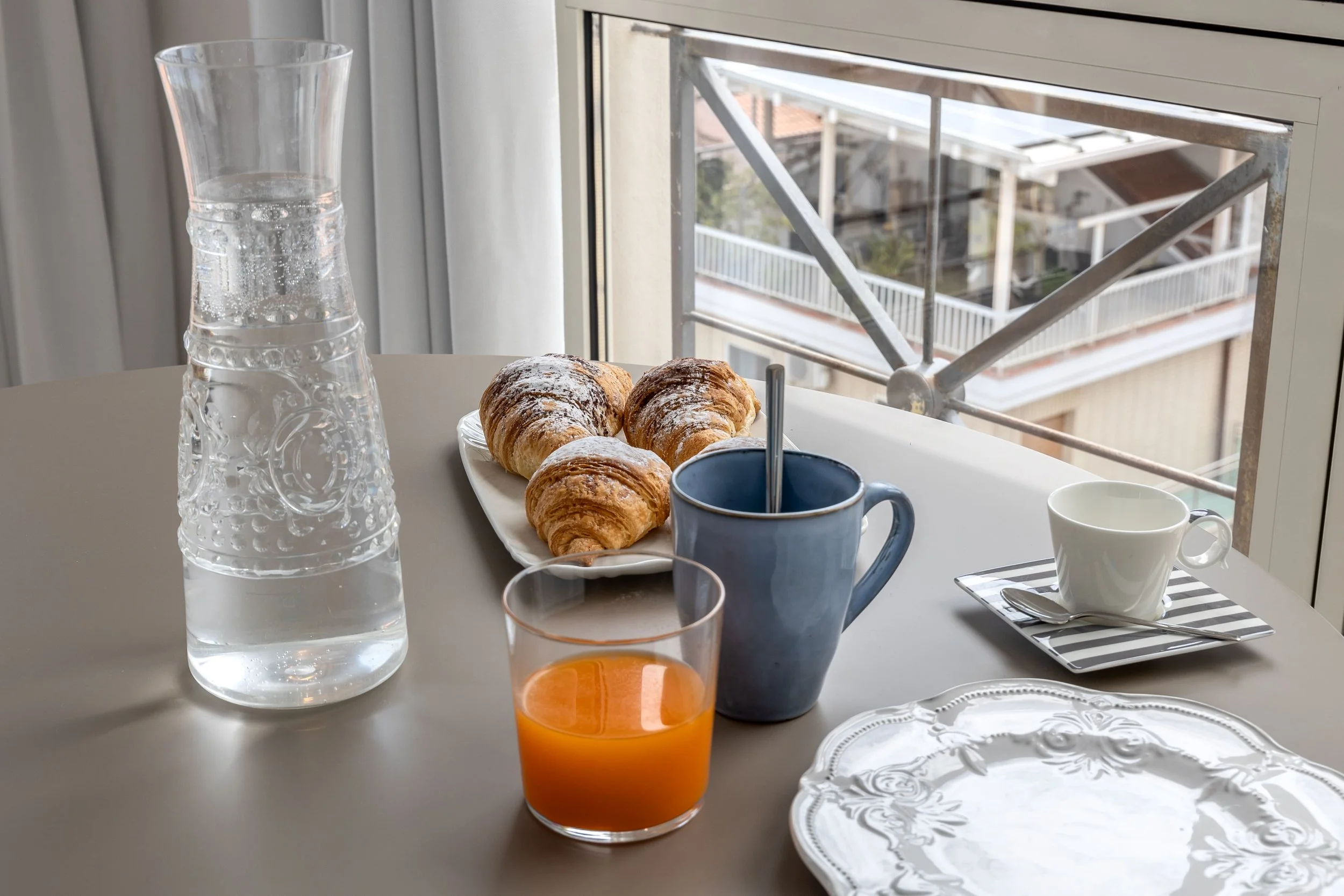 COLAZIONE FOTOGRAFIA INTERNI RESIDENCE DI ANDREA CURZI SAN BENEDETTO DEL TRONTO 1.jpg