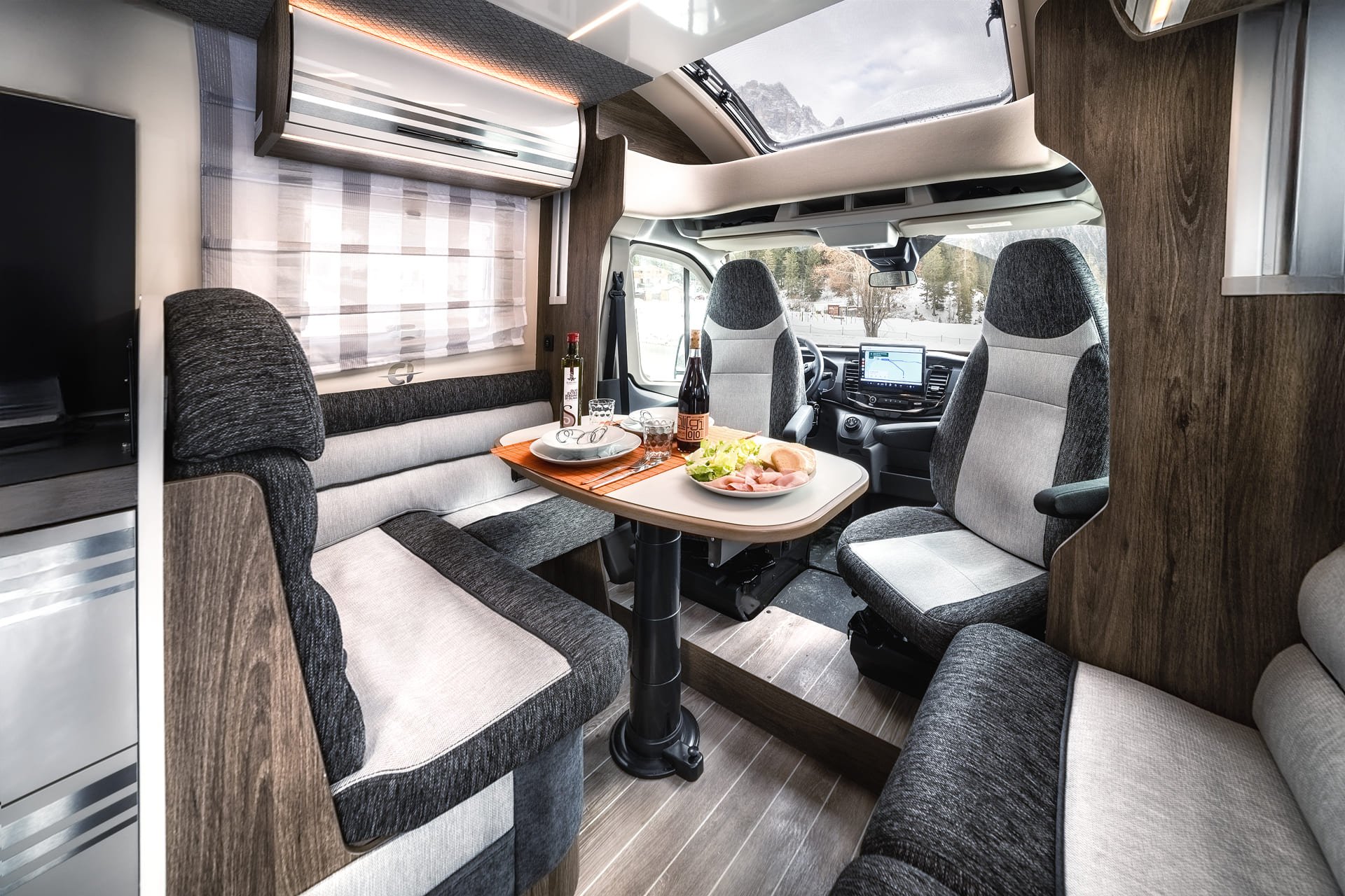 Camper Interni 1 web.jpg
