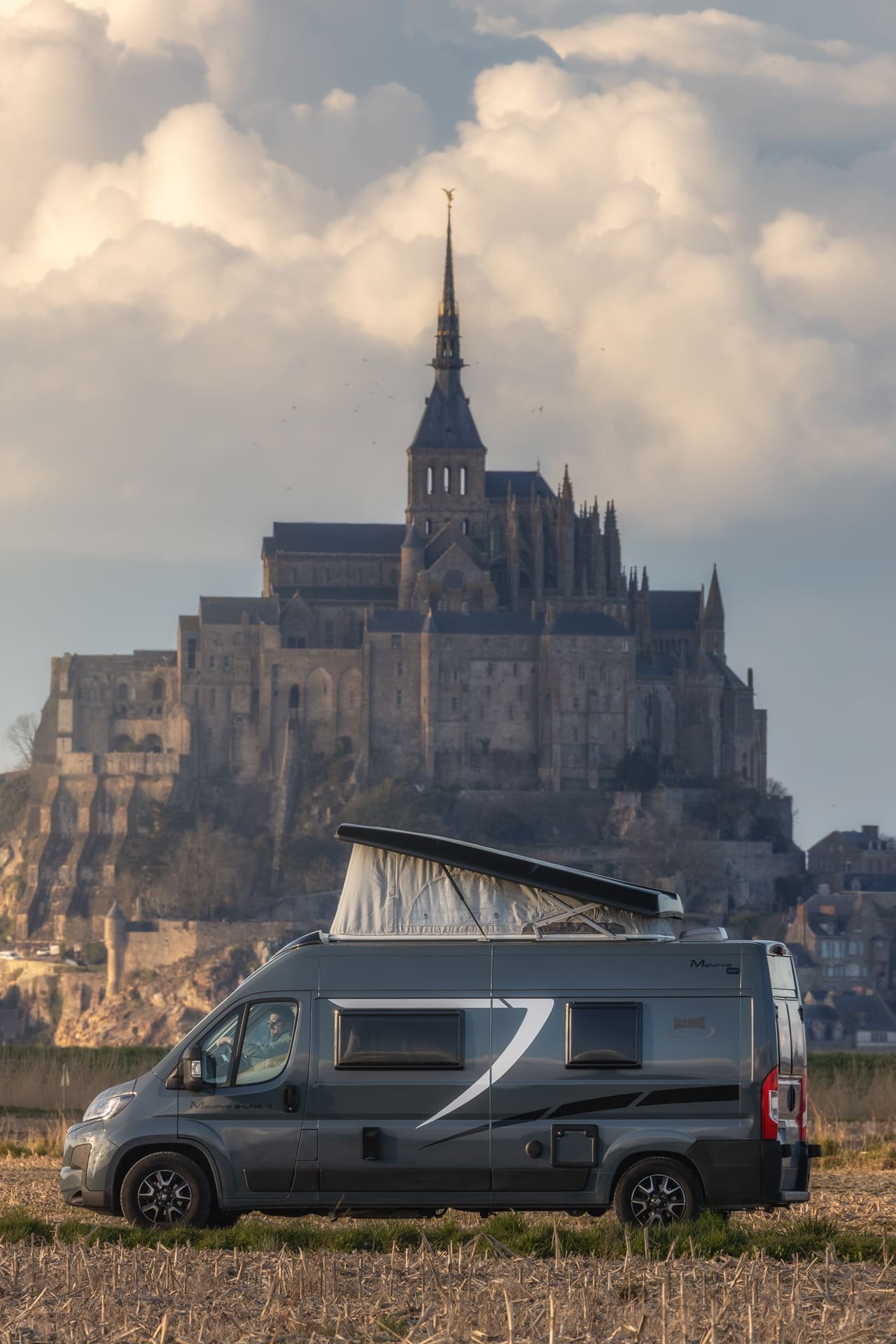 Normandia Camper Mont Saint Michel A Fuoco 3 Web.jpg