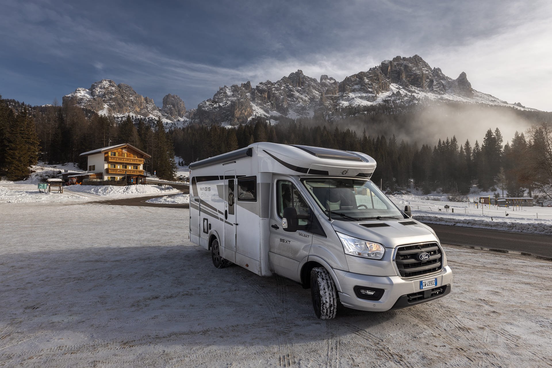 Dolomiti Lago d'Antorno Camper 3 web.jpg