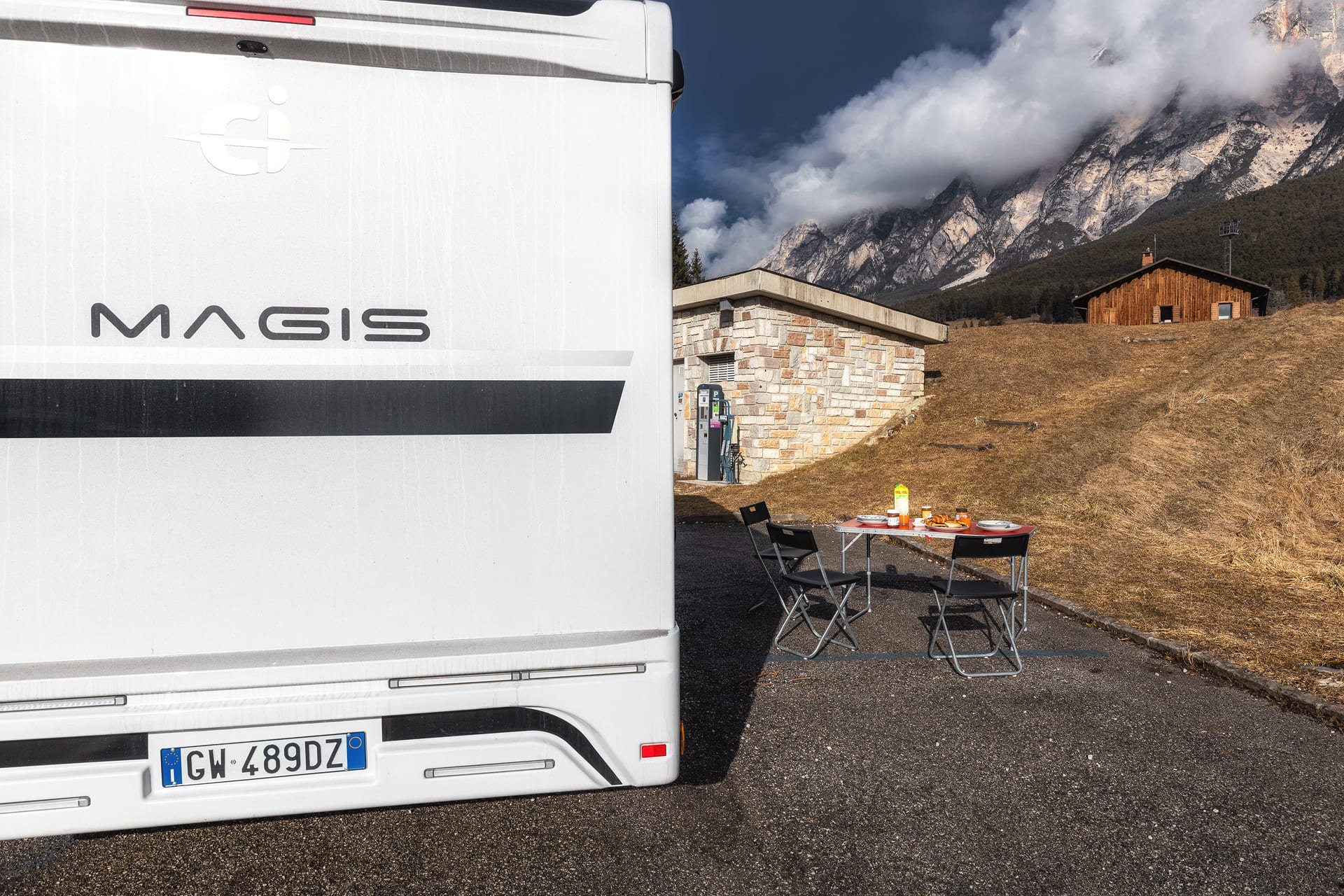 Dolomiti San Vito Camper 1 web.jpg