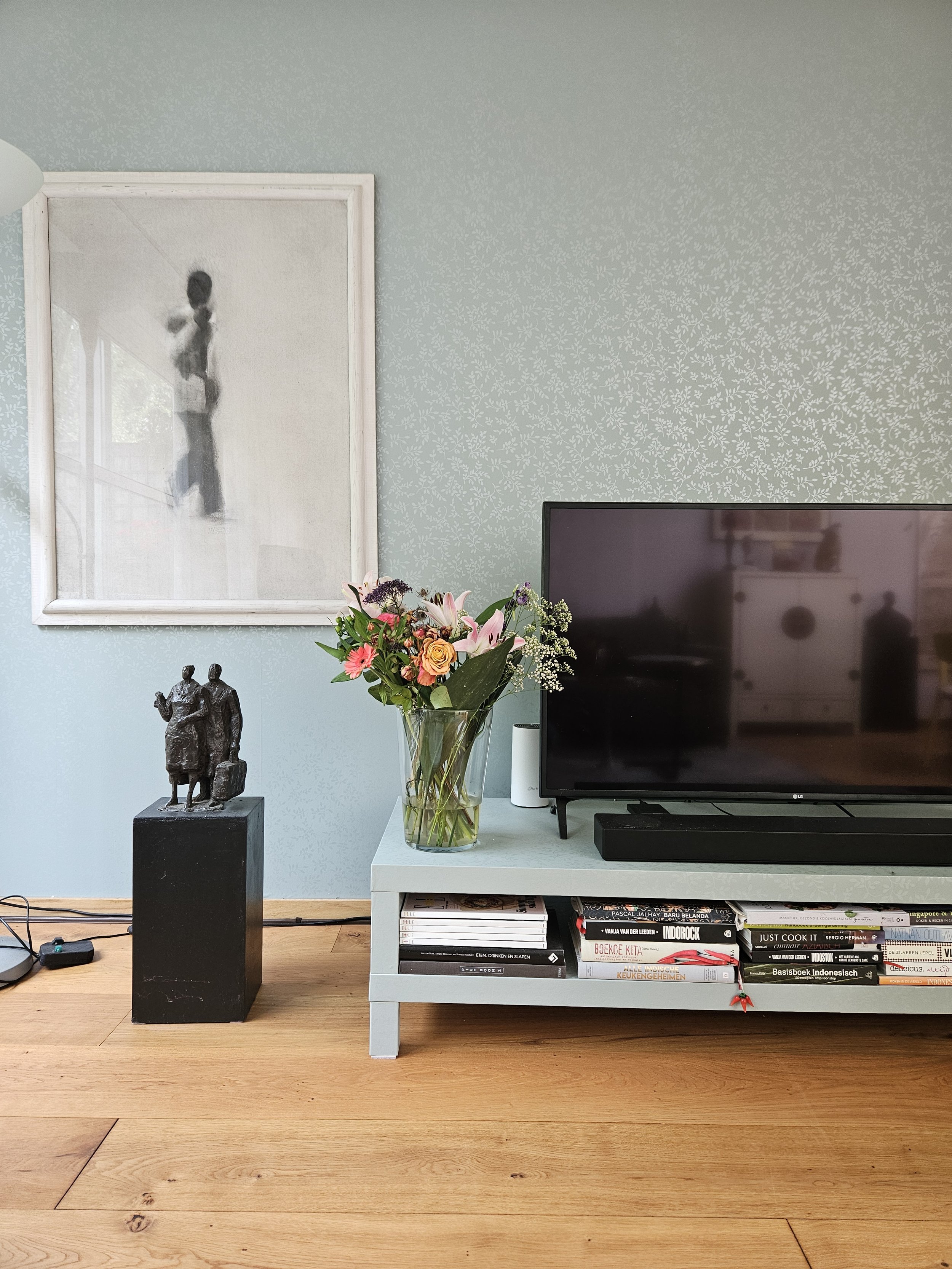 'Marie Kondo' opruimen, Woonkamer behang & styling service