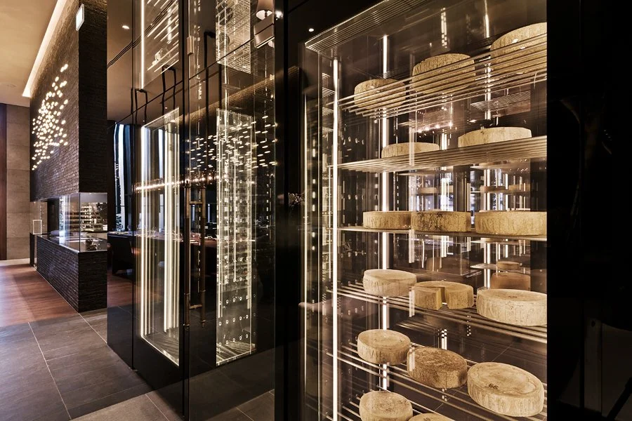 Käseklimaschrank mit sichtbarer Inszenierung