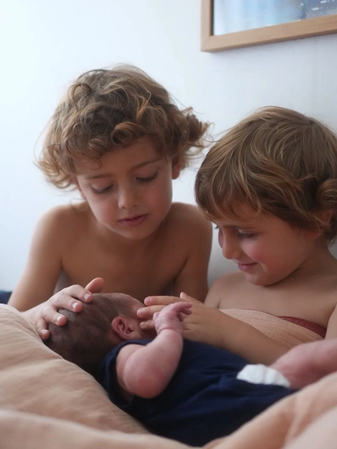 She&rsquo;s a mother of 3 boys 👸🫱🏼&zwj;🫲🏻 
And yesterday marked the day I have been a mother for 6 years!!!!! My oldest and youngest guys are one week between each other, and today we are hosting a big birthday celebration. I&rsquo;m 8 days post