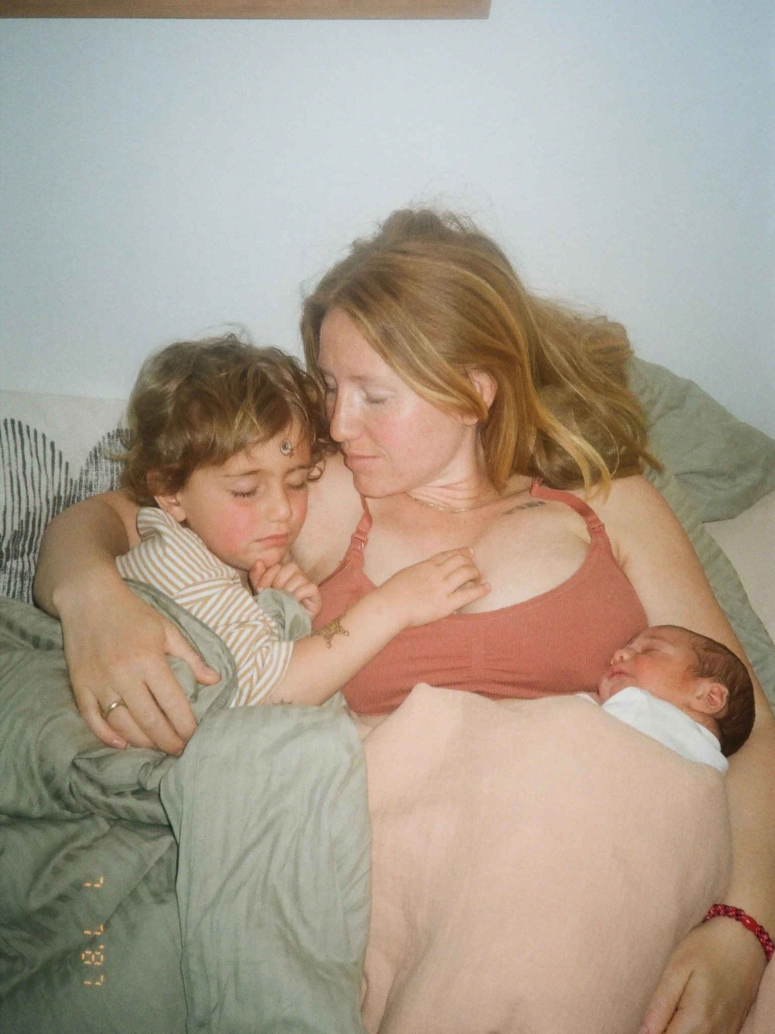 Jeg tror, at det her Mother Creator refugium er blevet vigtigere for mig, end jeg egentlig havde forst&aring;et, da vi f&oslash;rst skabte det.

M&aring;ske fordi mit eget arbejdsliv endnu en gang f&oslash;les som &eacute;t stort puslespil, jeg fors&