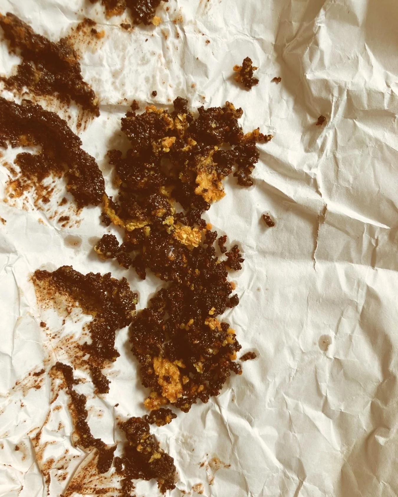 Caramelised milk solids&hellip;the toasty treasure created during the making of ghee ✨ 

As the grass-fed butter slowly cooks, these nutty, golden crumbs form. They&rsquo;re carefully strained out, and never actually make their way into your jar of Y