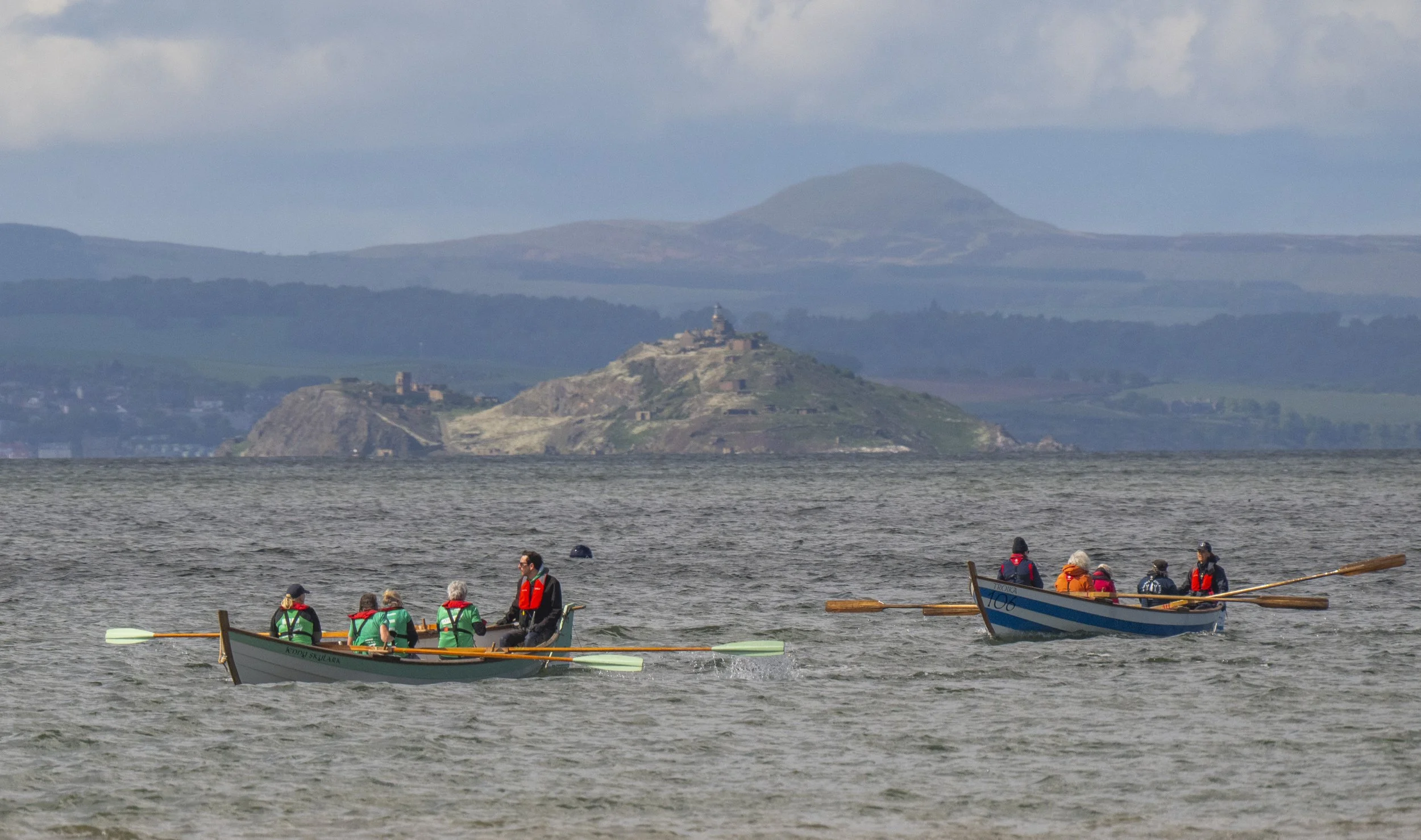  Row Porty (L) and Newhaven (R) in calmer waters between races.&nbsp;Picture: Phil Wilkinson Photography:&nbsp; https://www.philspix.com/  