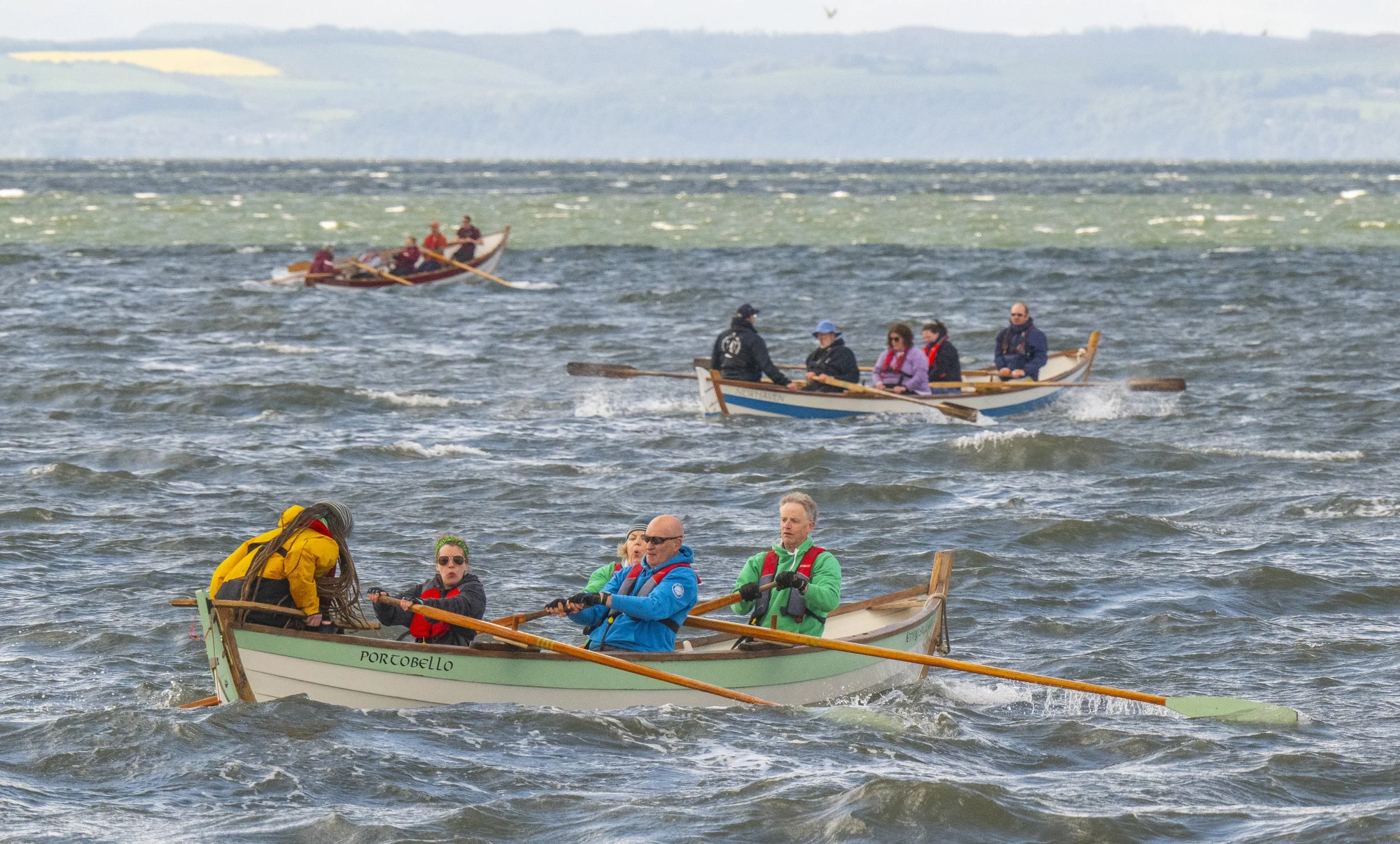  Row Porty (nearest camera), Newhaven and Boatie Blest battle through the waves. Picture: Phil Wilkinson Photography:&nbsp; https://www.philspix.com/  