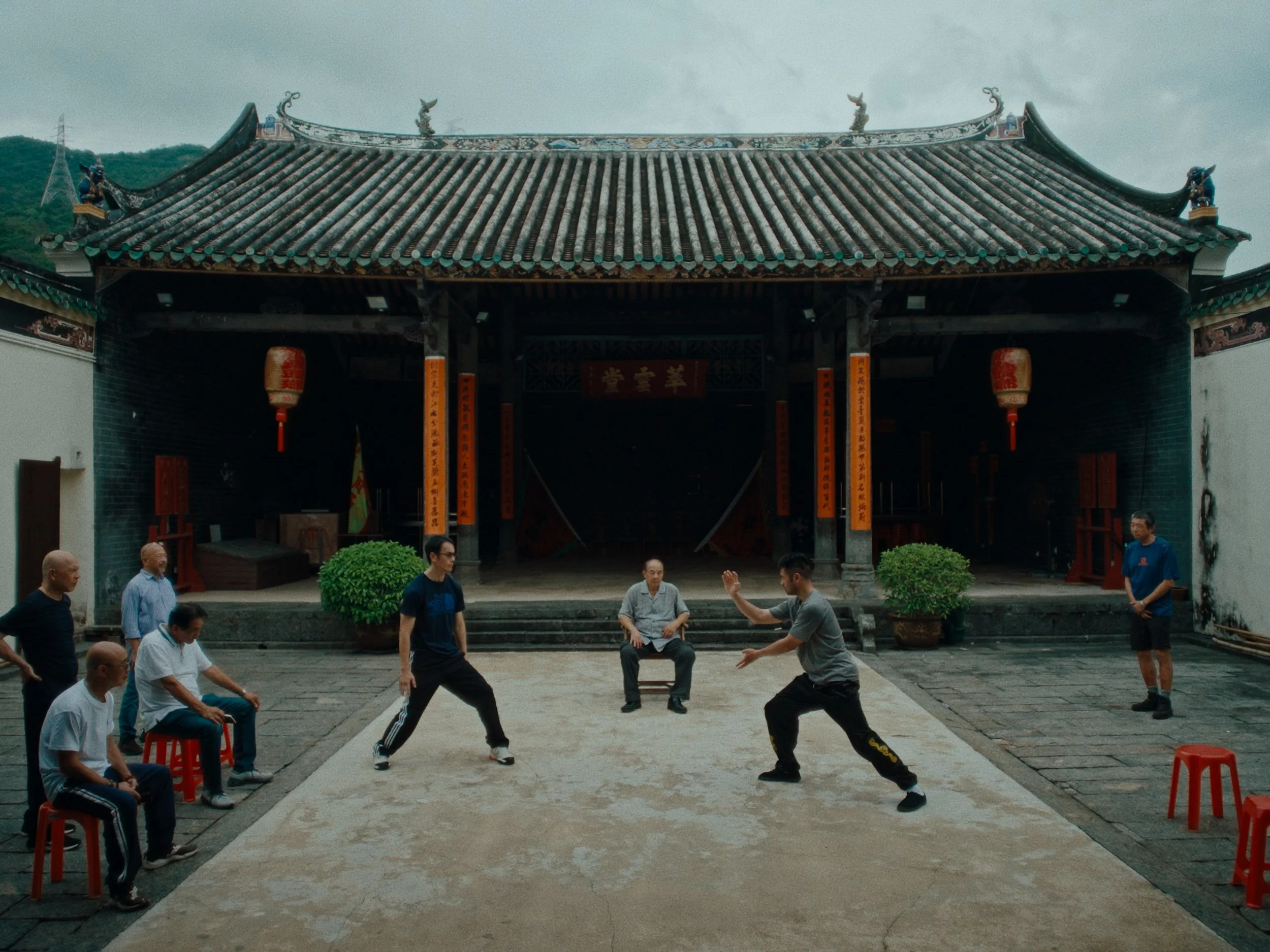 Still 2025-10-28 191716_2.1.43-2.jpg