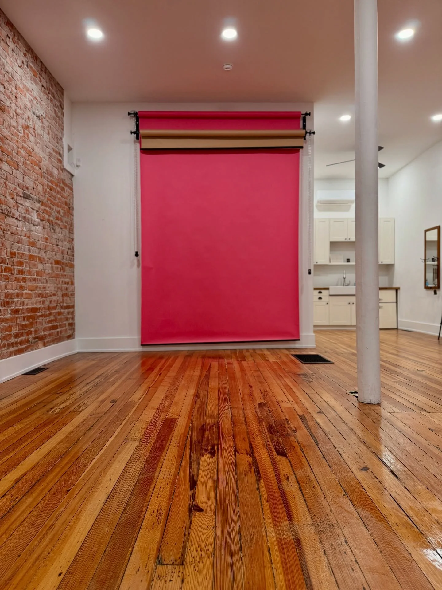 We&rsquo;ve added fresh paper backdrop colors to the studio &mdash; including a bold new pink to pair with the crowd-favorite tan. Whether you&rsquo;re shooting portraits, products, or content, our backdrop game just got even stronger. 🩷