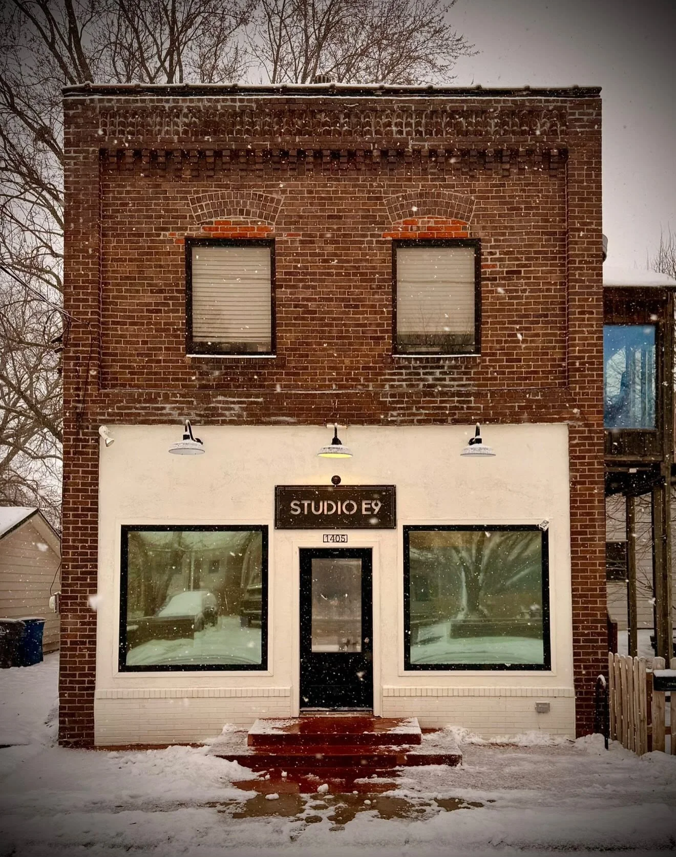 Studio E9 is more than a photography studio &mdash; it&rsquo;s a flexible, thoughtfully designed space for celebrations and intimate events. From shoots to shared moments, Studio E9 is built to bring people together. Here&rsquo;s some shots shared fr