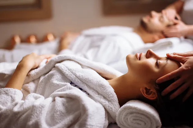 120-Minute Couples Massage Gift Card