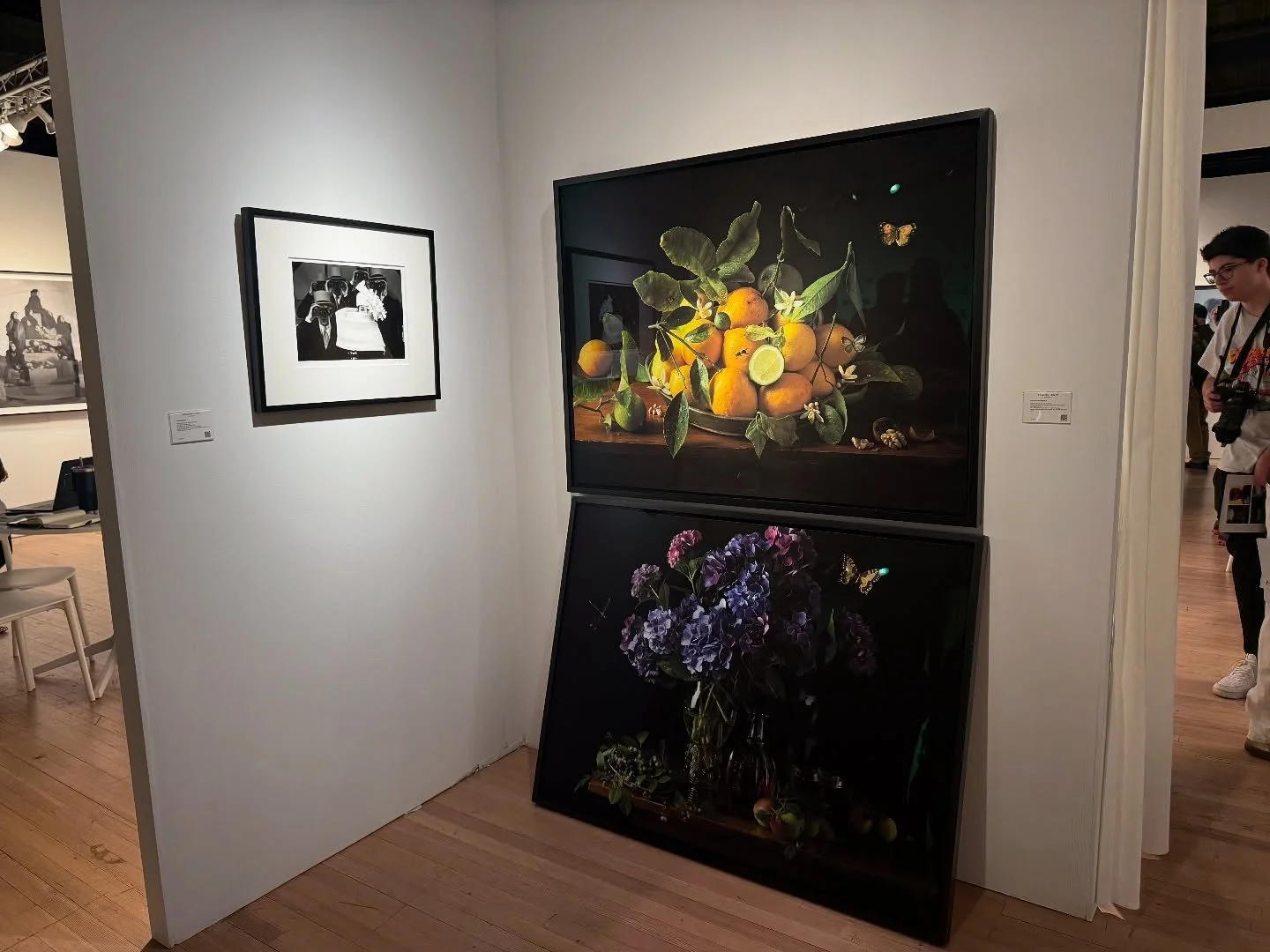The last day @aipadphoto @holdenluntzgallery booth A12. Come by today. 12-5pm. On view are two new images&hellip;Garden Lemons, an Ode to N.H.P., 2024 and Periwinkle Hydrangeas, 2024.  #gratefultomygalleries #inspitedbynature #inspiredbyoldmasterspai