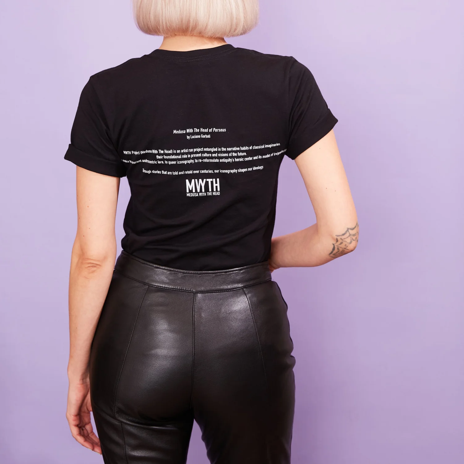 Medusa With The Head of Perseus Screen Print Crewneck Sweatshirt | MWTH ...