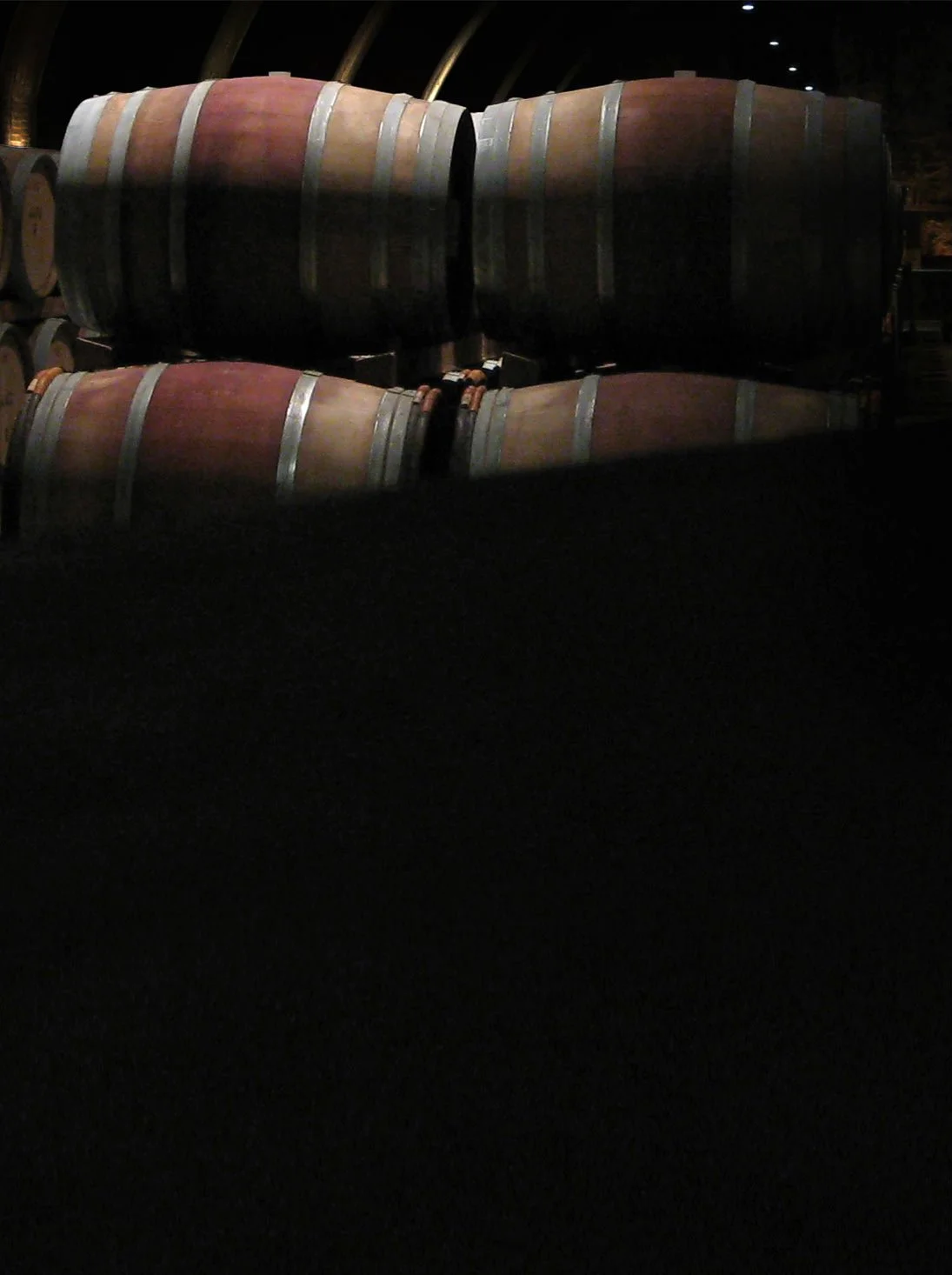 Bodega Bauer wine barrels