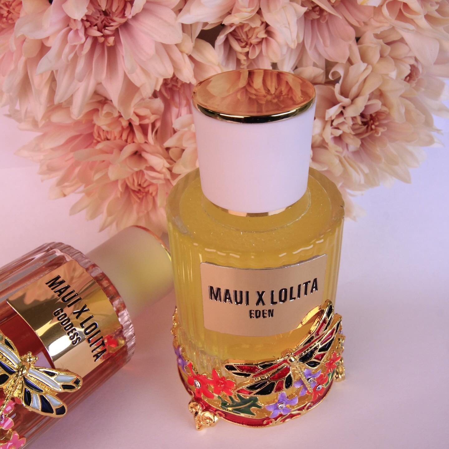 @thesnobette featured @mauibylolita and their latest Fragrance drop on the site, chatting with mom and daughter Co-Founders Maui and Lolita Malone about how the collection is inspired by their travels abroad ✈️