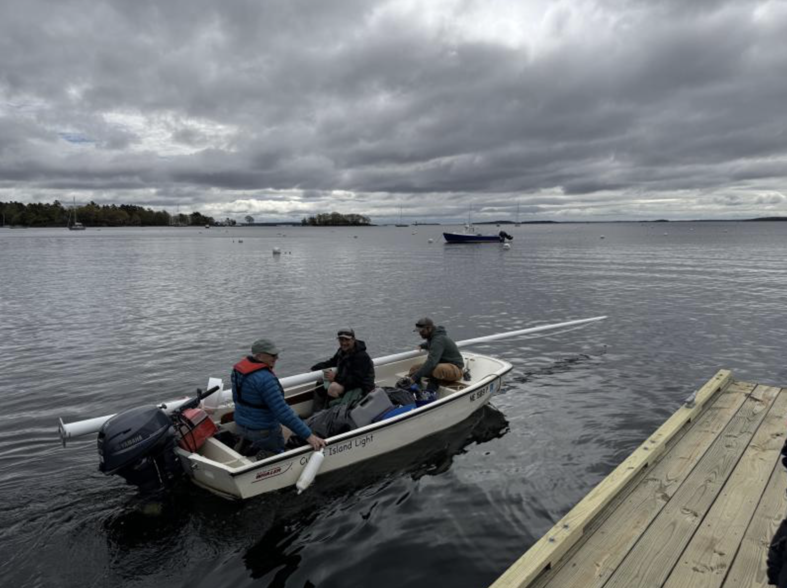 Storm-destroyed flagpole is replaced on Camden's Curtis Island