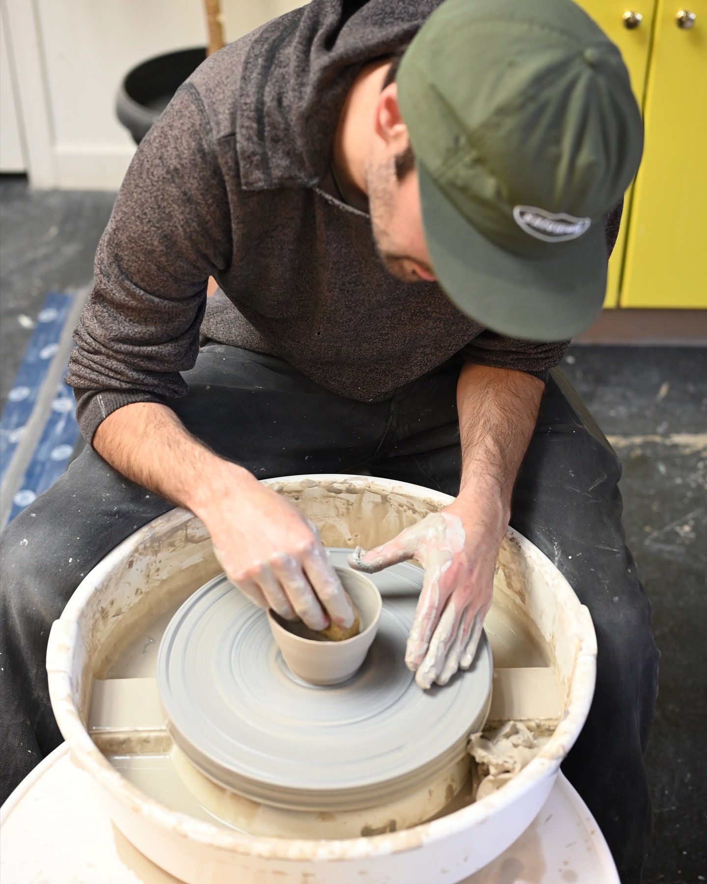 ❄️JANUARY BEGINNER POTTERY WHEEL COURSE DROP TOMORROW! ❄️ 

Looking for that perfect gift or winter activity? We have two weekly pottery courses starting January 2025. Join our fabulous instructor Barbora and learn the foundational skills for your cl
