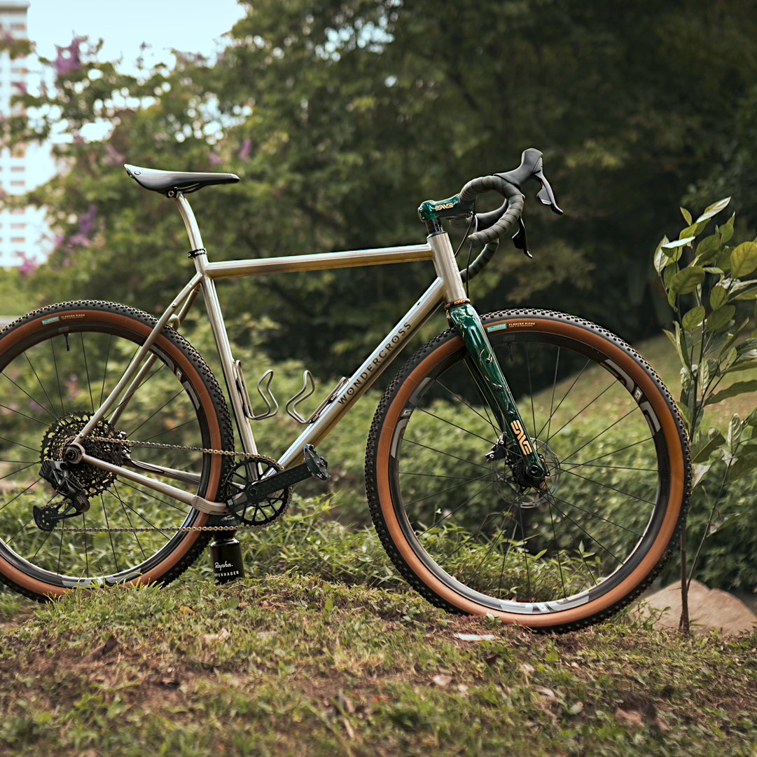 Wondercross Ti Gravel Bike with Green Marble Fork Stem Bike