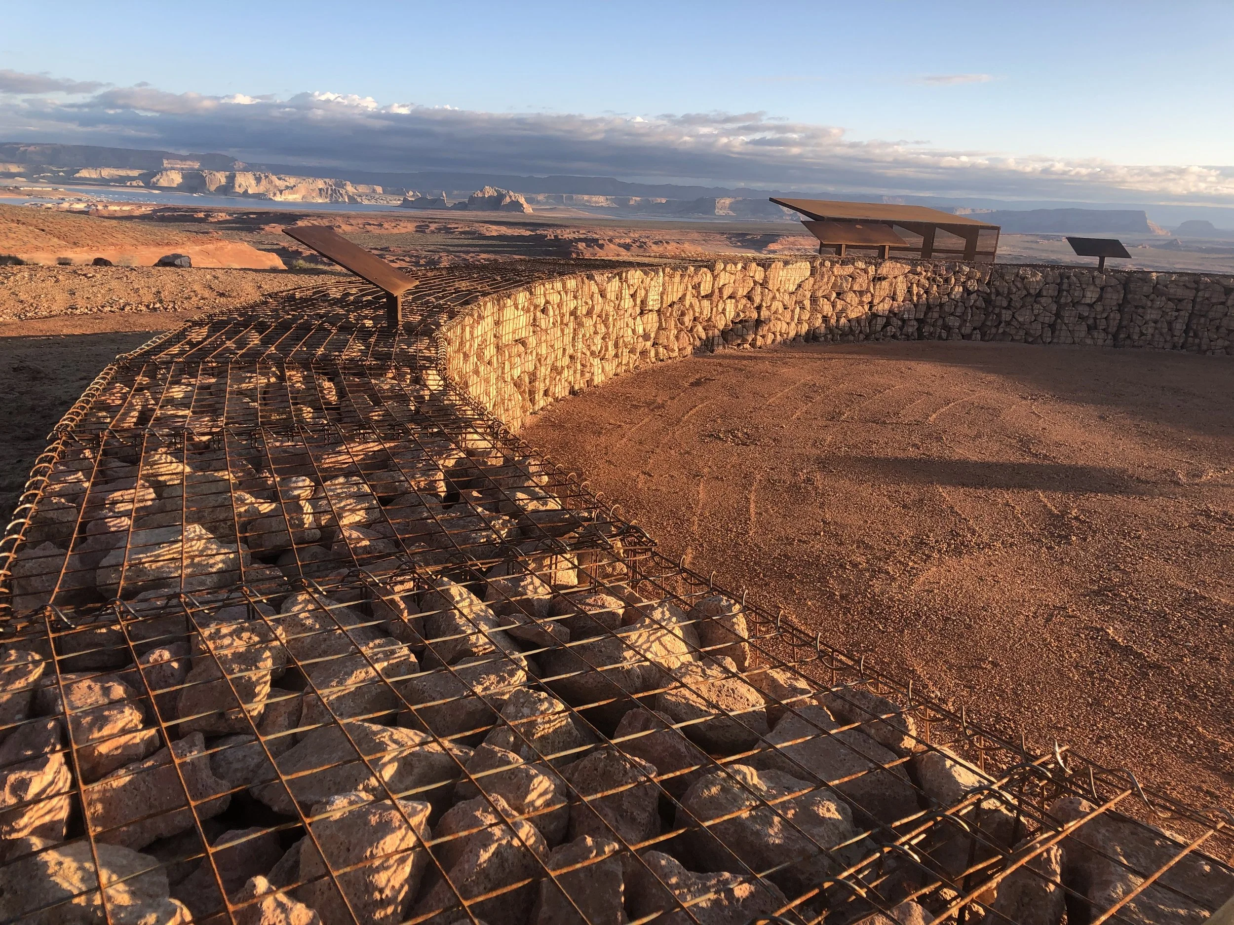 Grandview Knoll Overlook with distant clouds