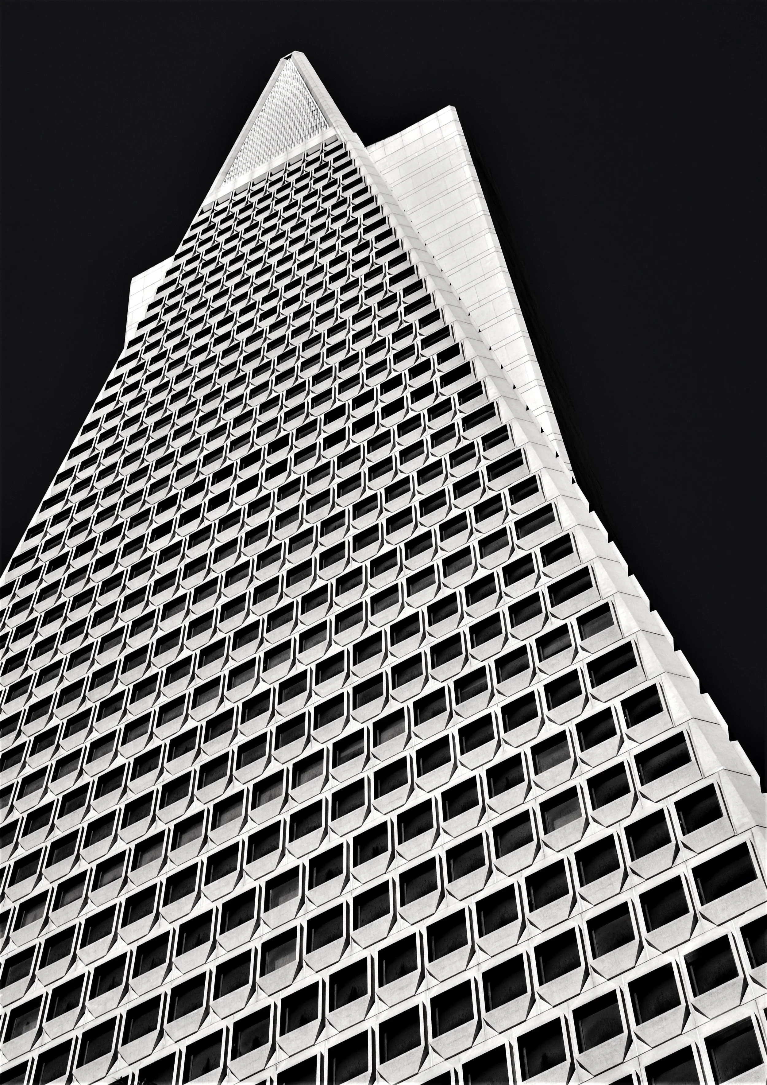 DSC00293 (3) BW AMERICAS BUILDING.JPG