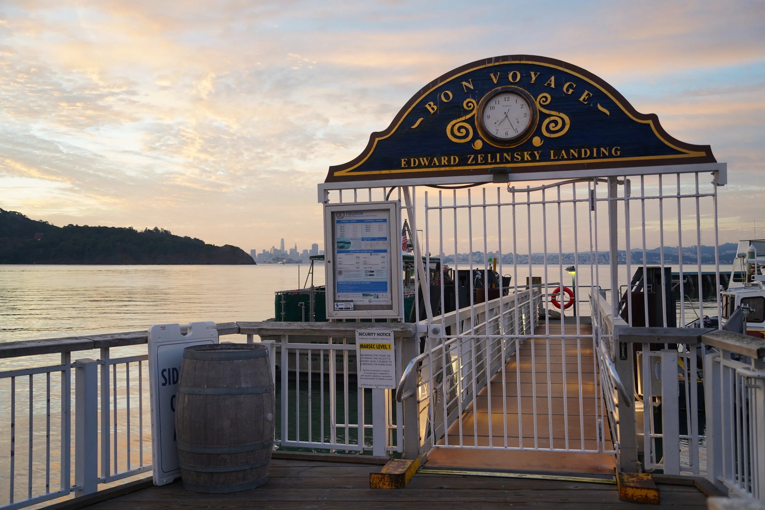 DSC06779 Waiting for the SF Ferry early morning.JPG