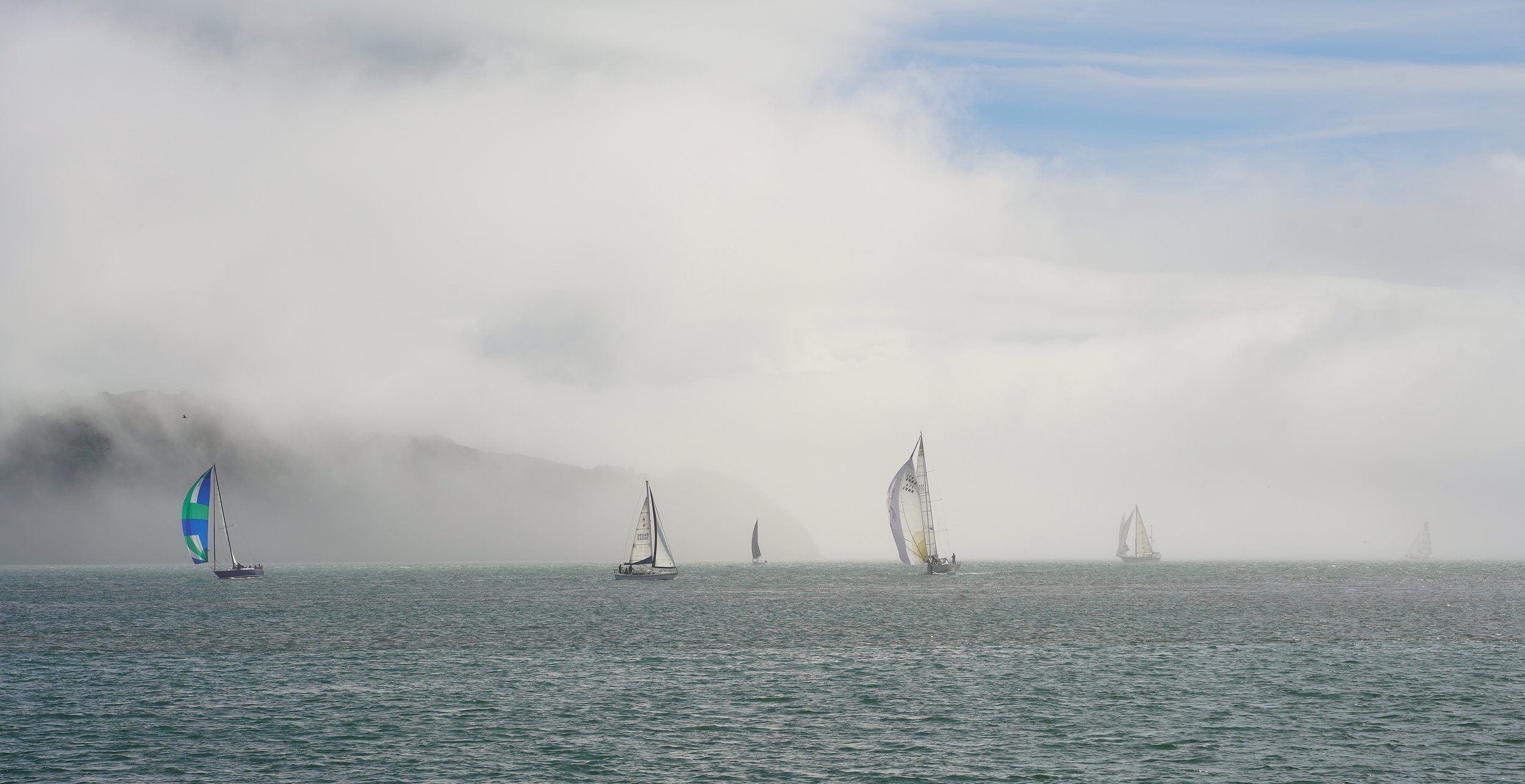 DSC07024 Sailing on the bay in the fog.JPG