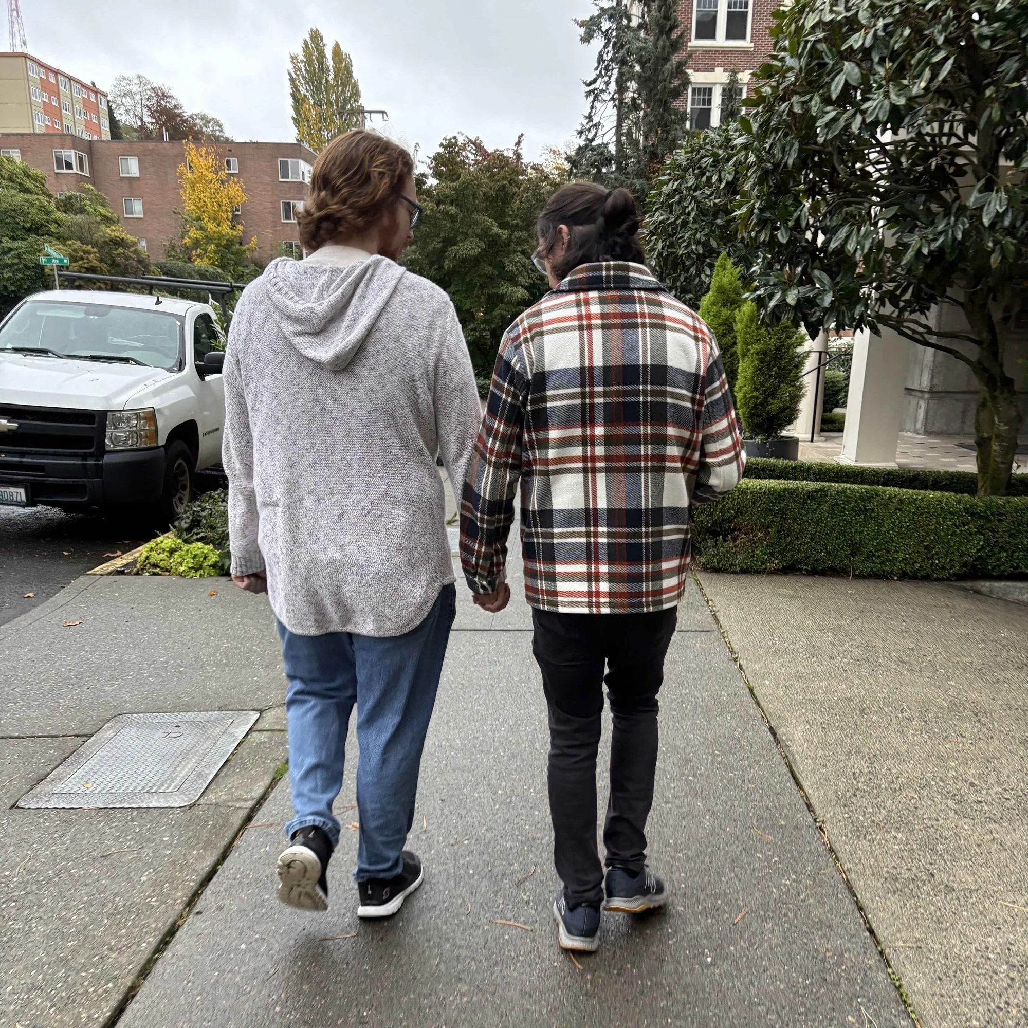 holding+hands.JPG