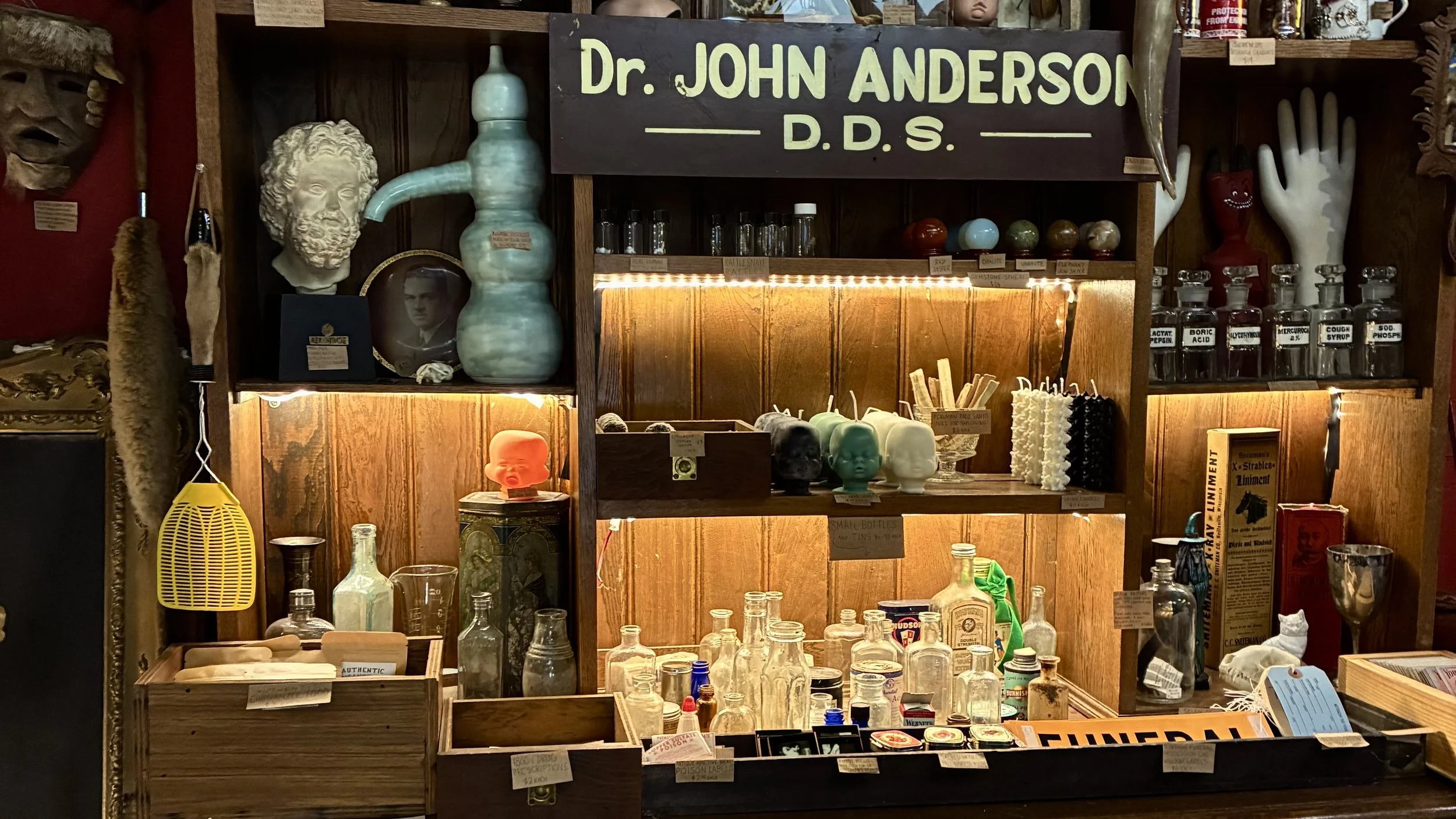 Mudlark Oddities Communes with Curious Minds and Spirits