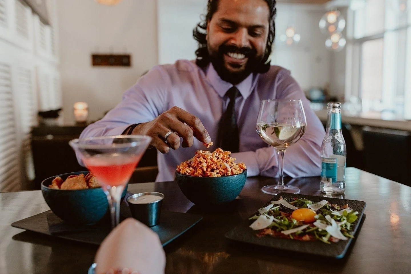 Southside Shake &ndash; Cocktails + Food from Pickle Jar

The problem:
Guests didn&rsquo;t realize they could order full food alongside their cocktails.

The solution:
Real people. Shared plates. Story-driven images.

The result:
A bar that feels lik