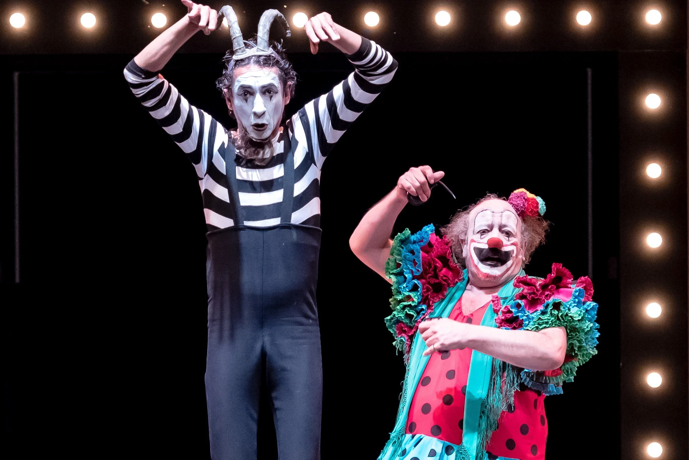 CHUFLA, ¡No es Flamenco, no es Circo, no se lo pierdan!