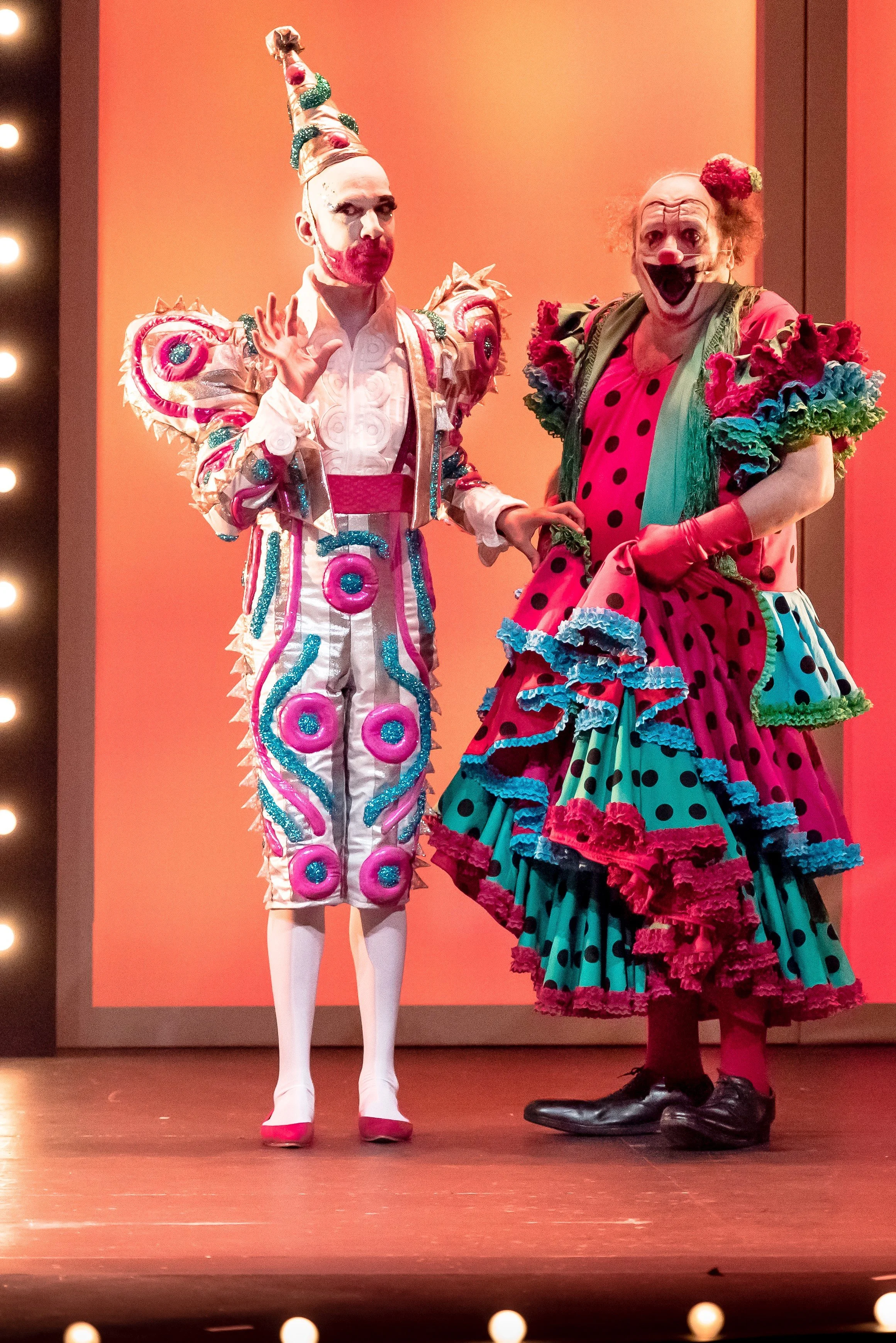 CHUFLA, ¡No es Flamenco, no es Circo, no se lo pierdan!