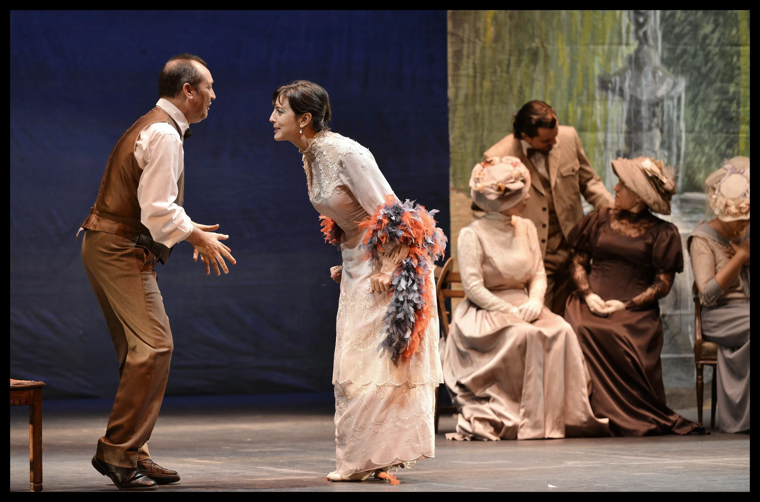 El Dúo de La Africana por la Compañía Lírica Amadeo Vives