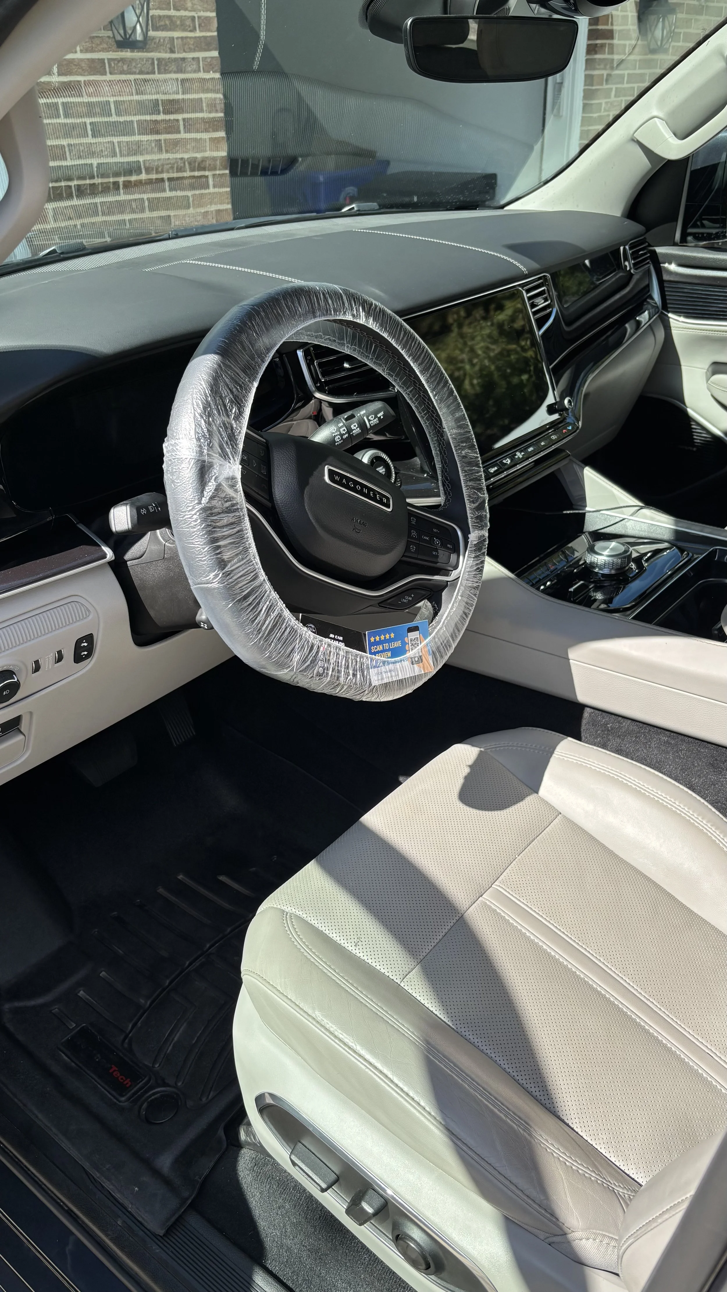 Jeep Wagoneer Standard Interior Detail