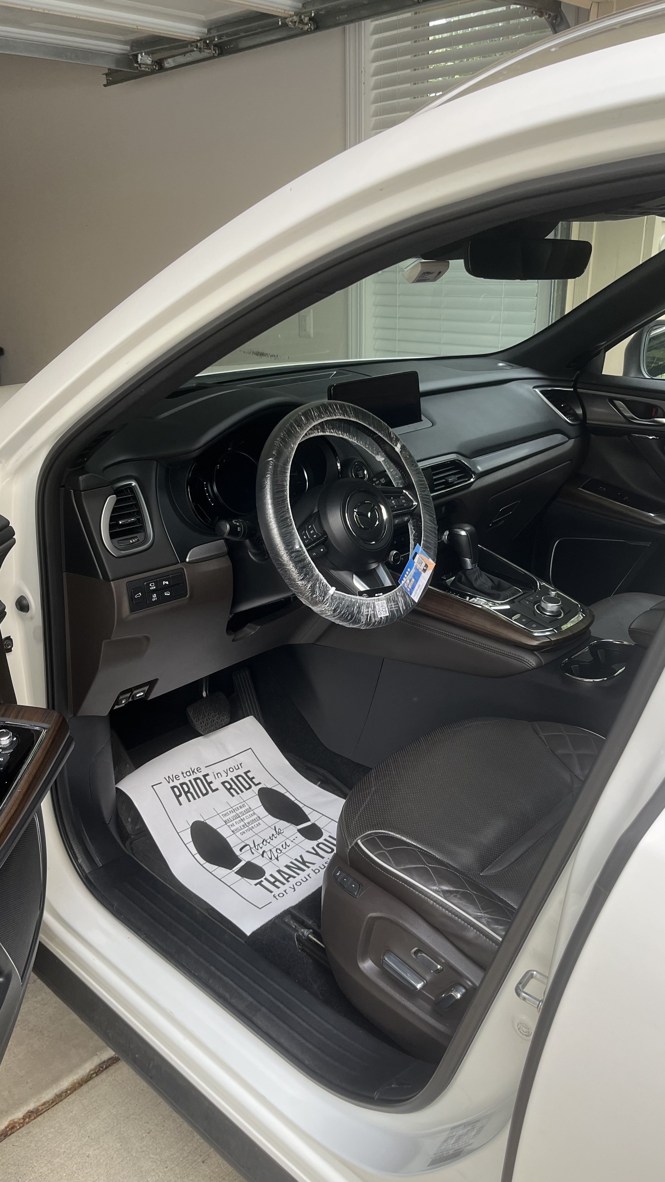 Standard Interior Detail Mazda CX-9