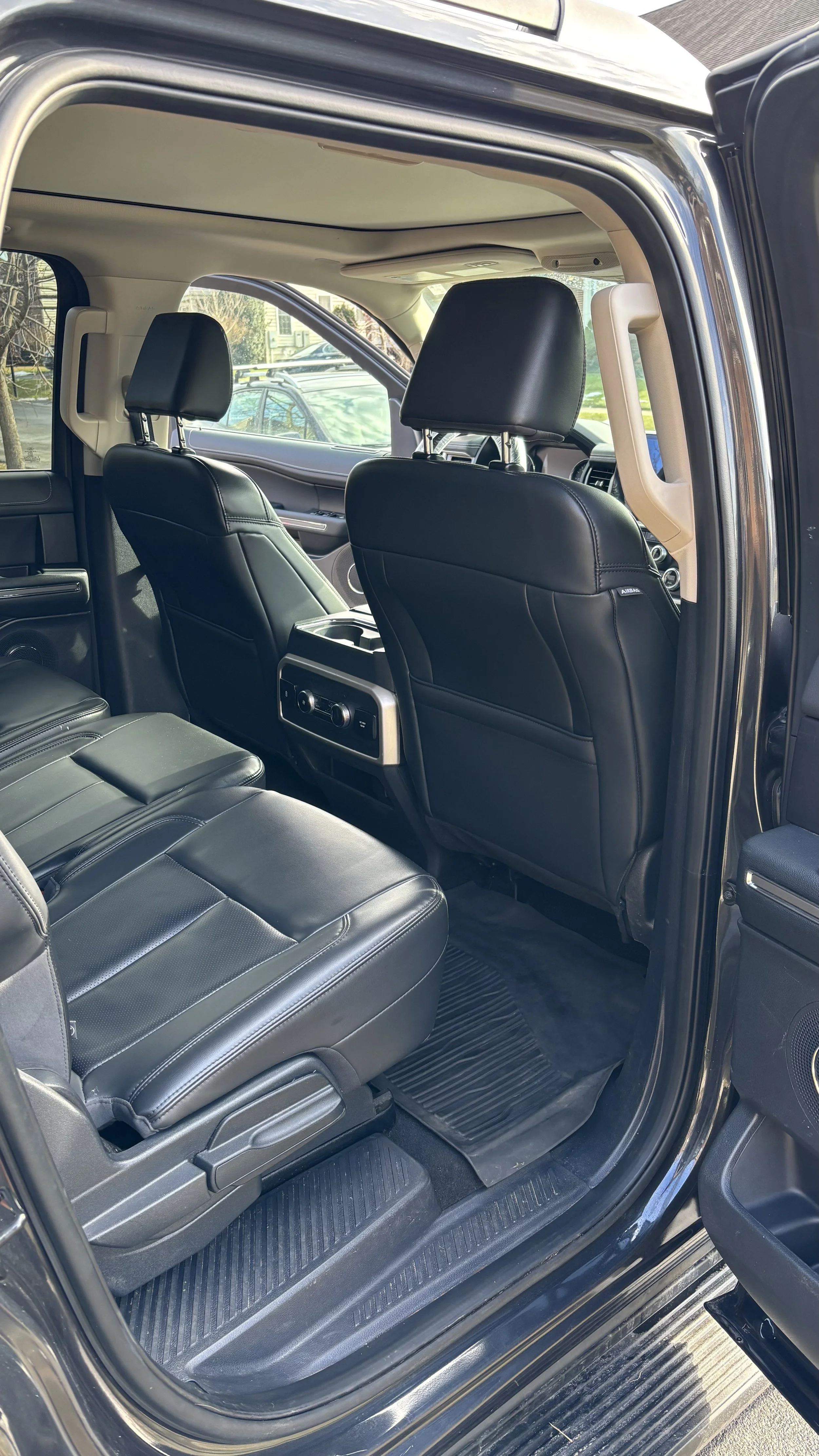 interior car detail derwood md