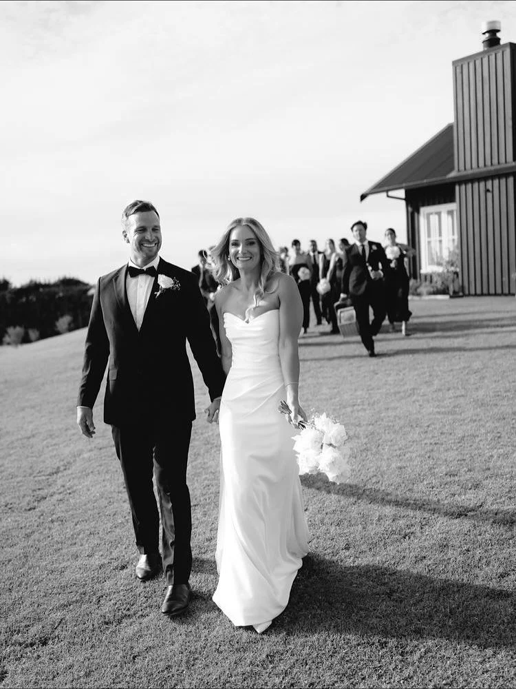 The gorgeous A&amp;B 

&bull;
&bull;
&bull;

#wildflower #wildflowerwaiheke #flowers #wedding #weddingflowers #florals #floralstyling #weddinginspiration #weddingceremony #floralstyling #bouquet #weddingbouquet #waiheke #waihekewedding #mudbrick #mud