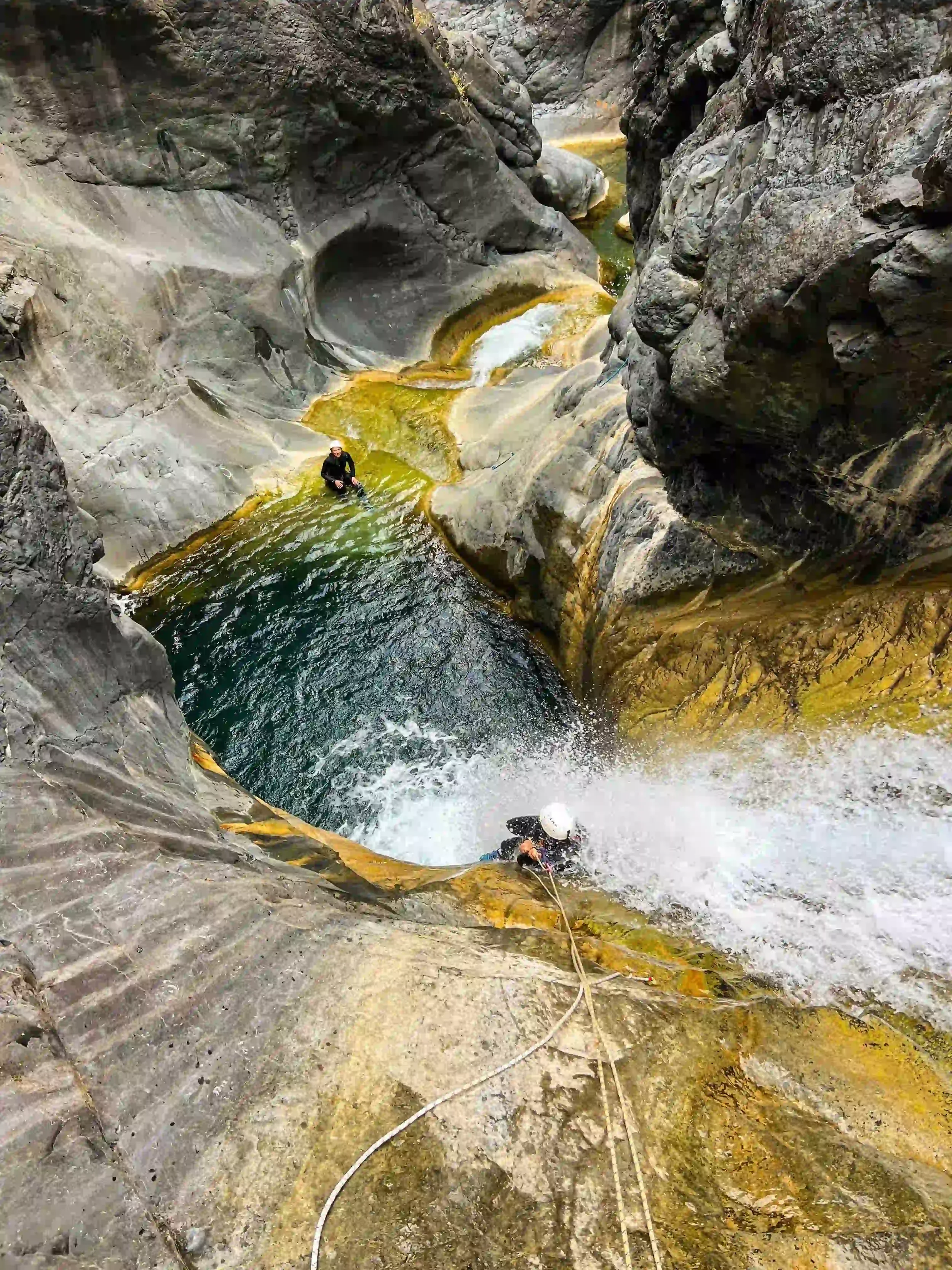 toboggan bras rouge OPT.webp