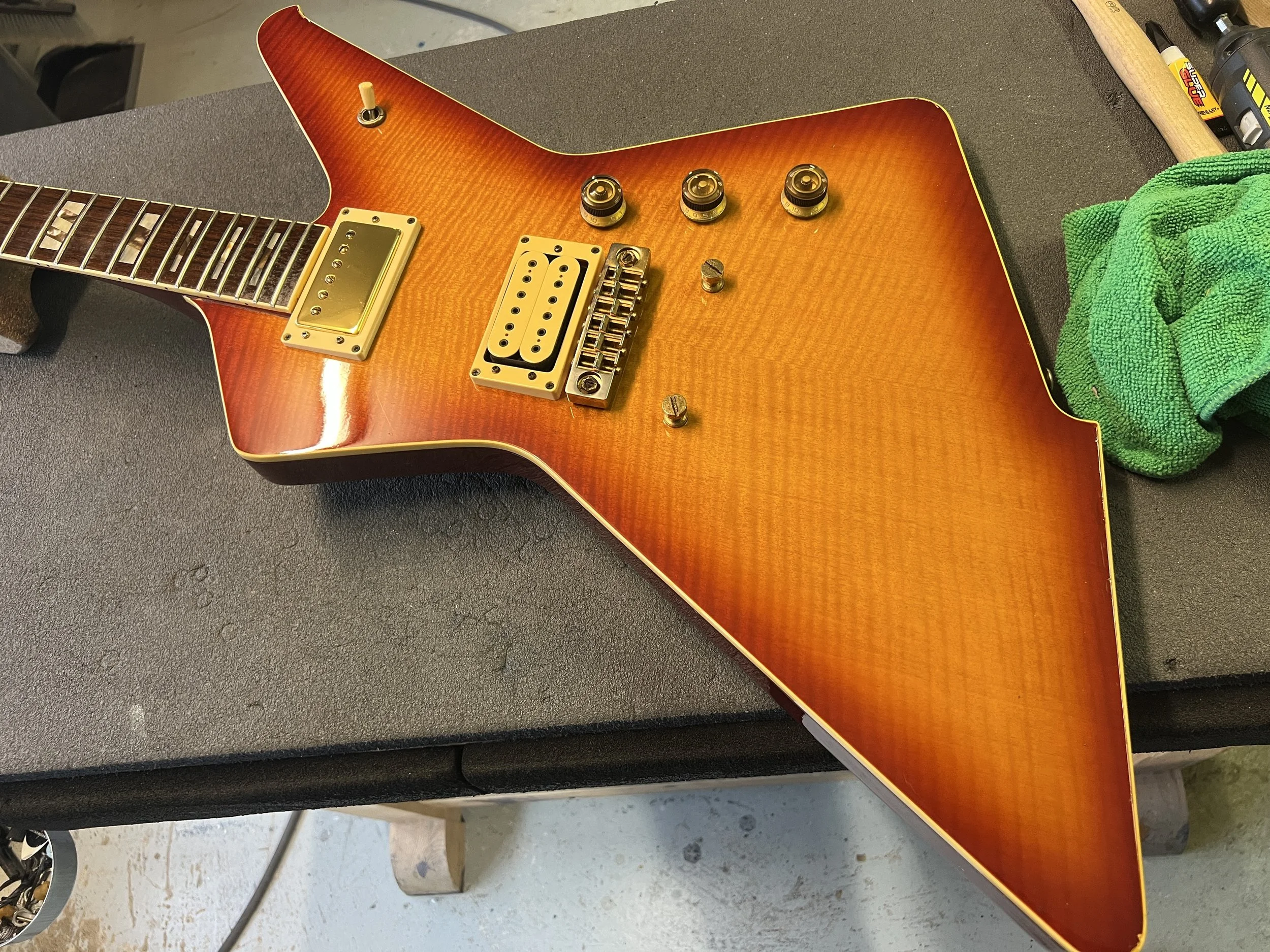 The Luxury Explorer: 1982 Ibanez Destroyer II