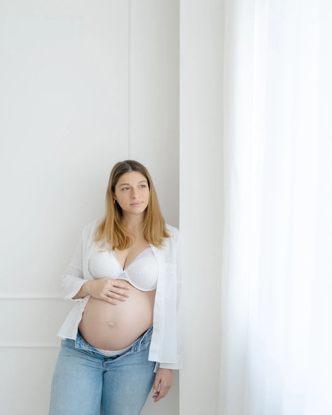 Těhotensk&eacute; focen&iacute; patř&iacute; k nejobl&iacute;beněj&scaron;&iacute;m. Možn&aacute; i proto, že tady opravdu nikdo nemus&iacute; zatahovat bř&iacute;&scaron;ko. Maxim&aacute;lně někdy tat&iacute;nek.

A pokud přem&yacute;&scaron;l&iacut