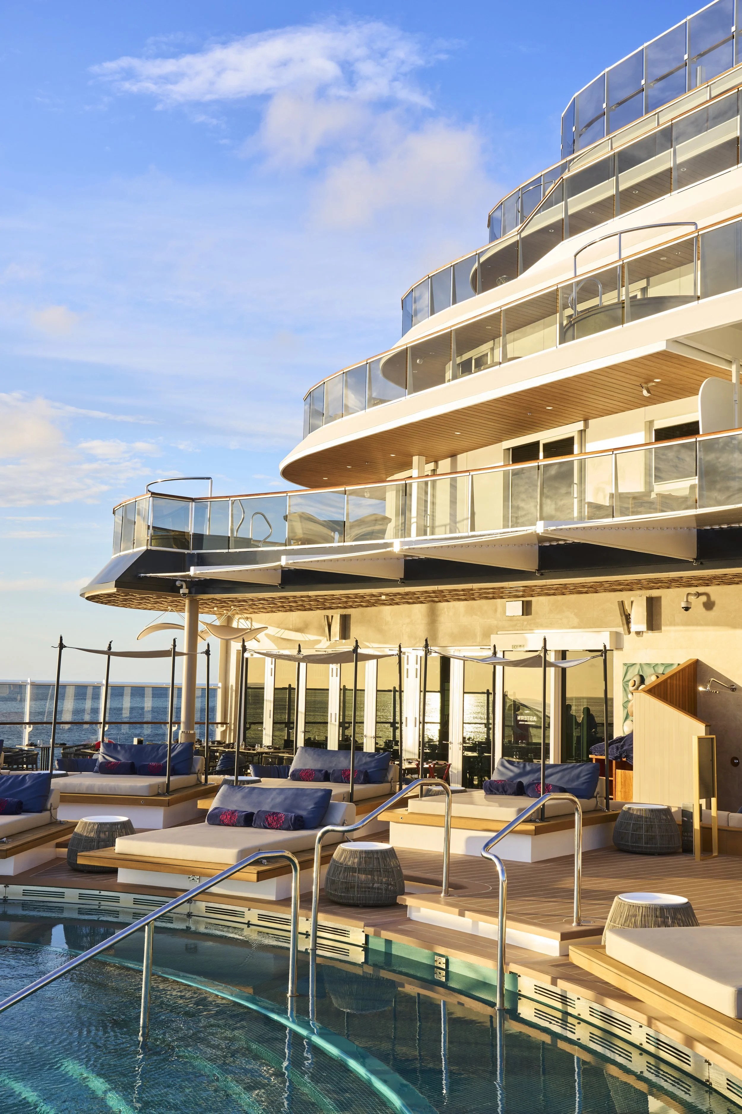 EXPLORA I_ASTERN POOL_08.jpg