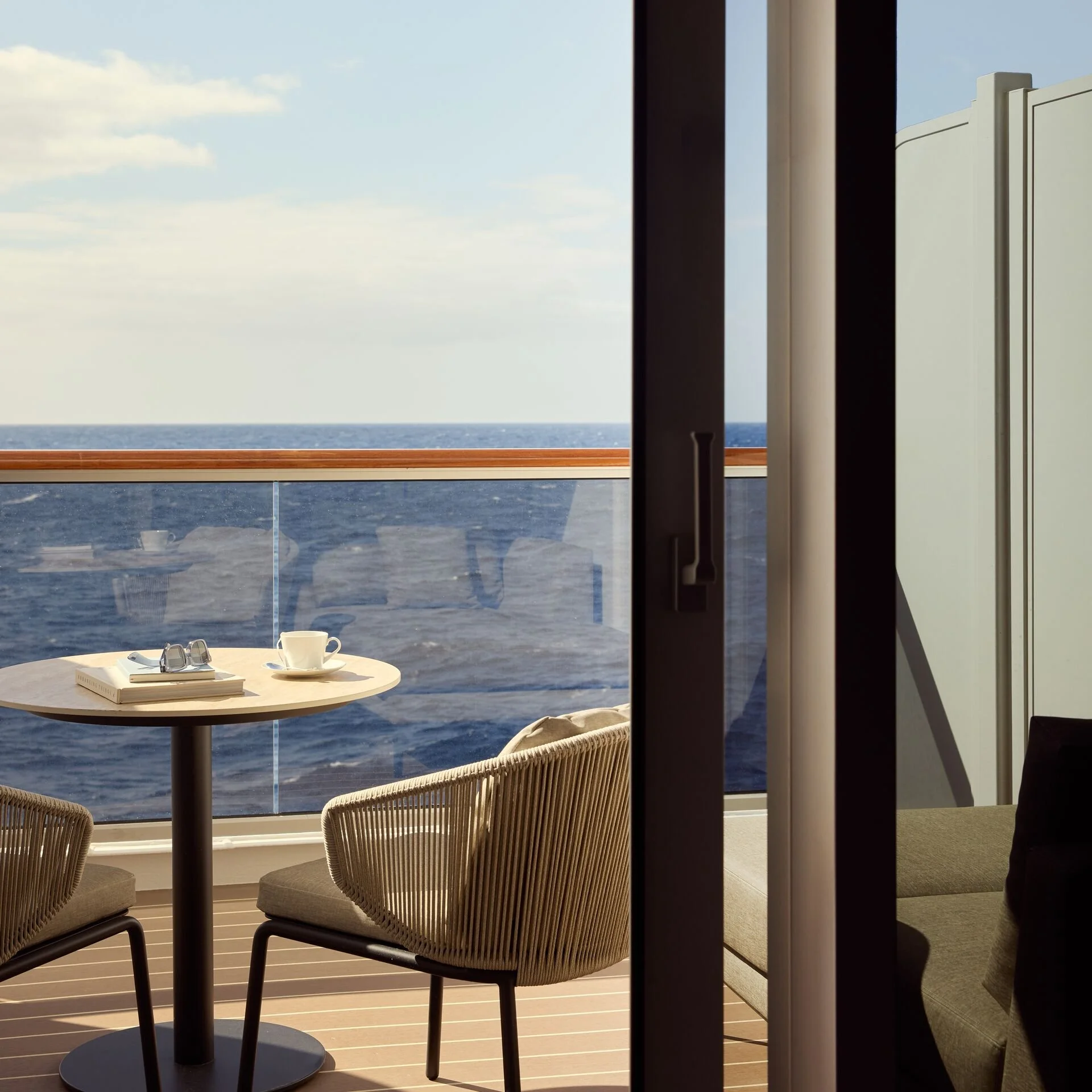 1 x 1 ration-TobyMitchell2025_EXPLORA_OCEAN_GRAND_TERRACE_SUITE_01932.jpg