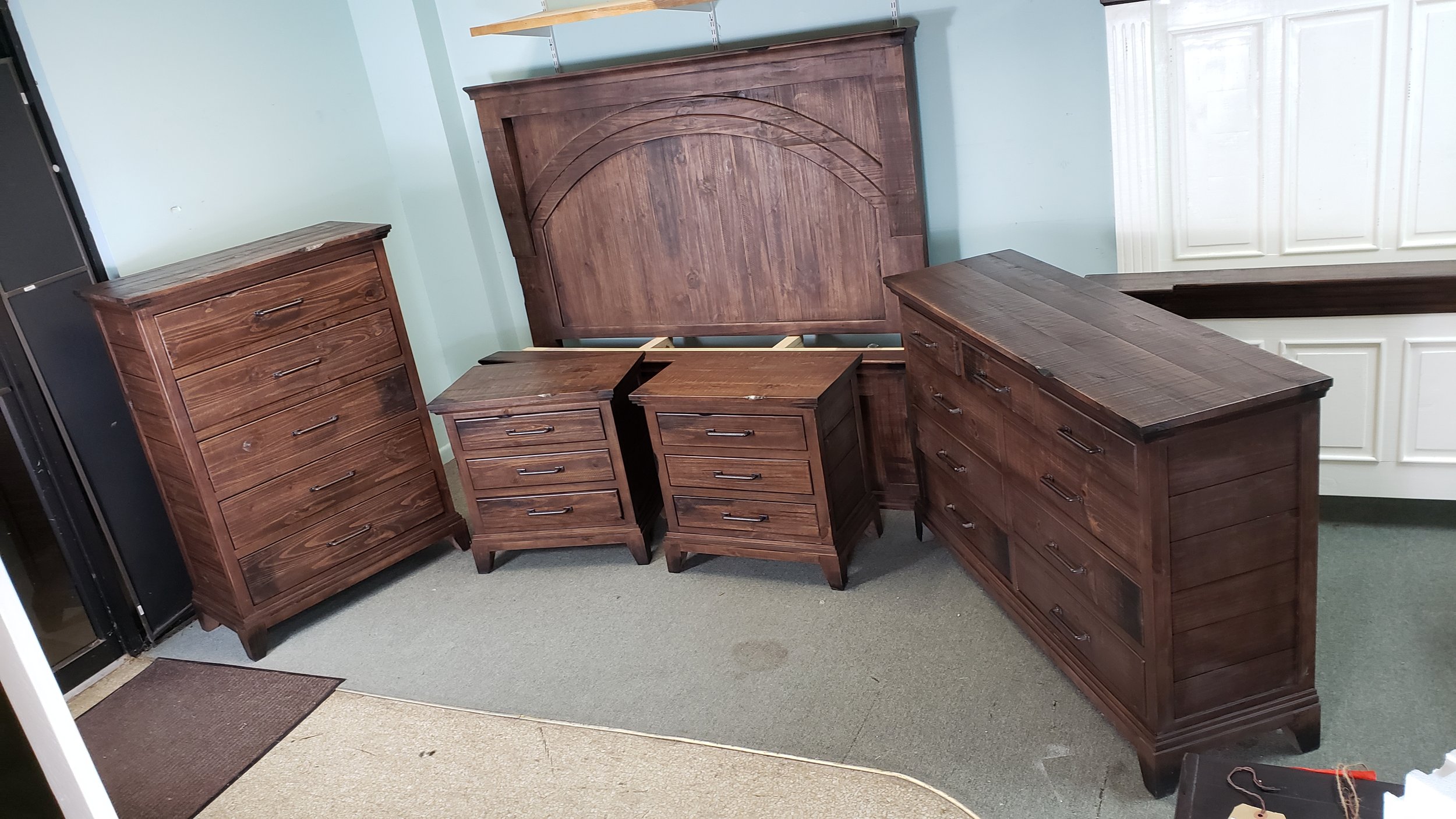 GARLAND 1 KING BED SET.jpg