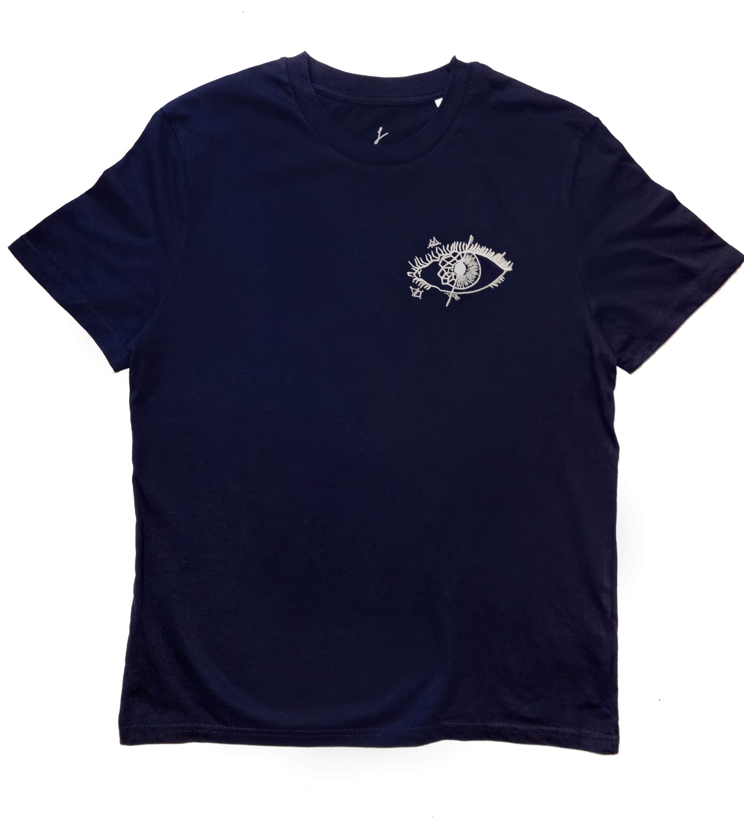 navy_eye.jpg