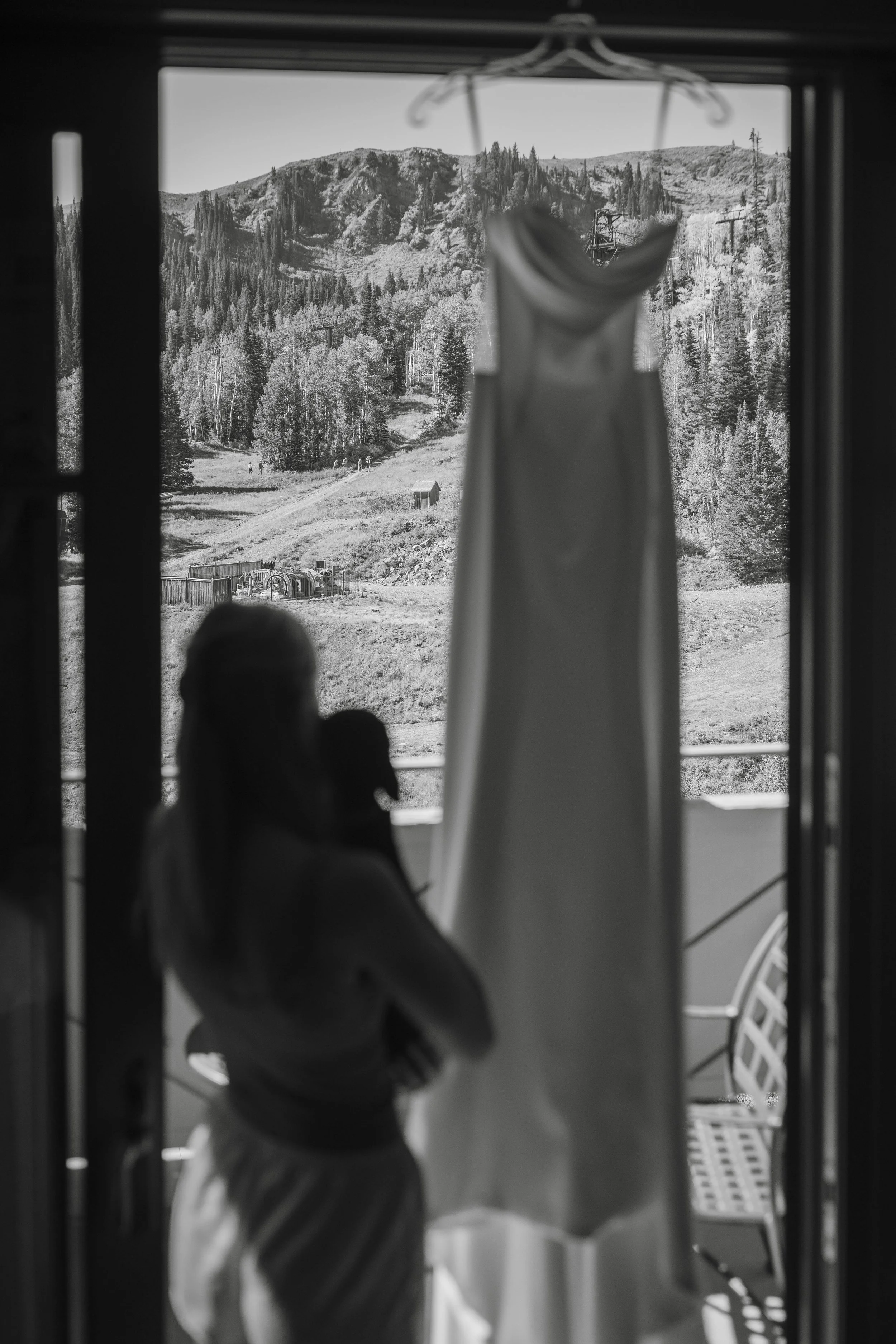 Black &amp; White Wedding Images: The Art of Seeing Beyond Color