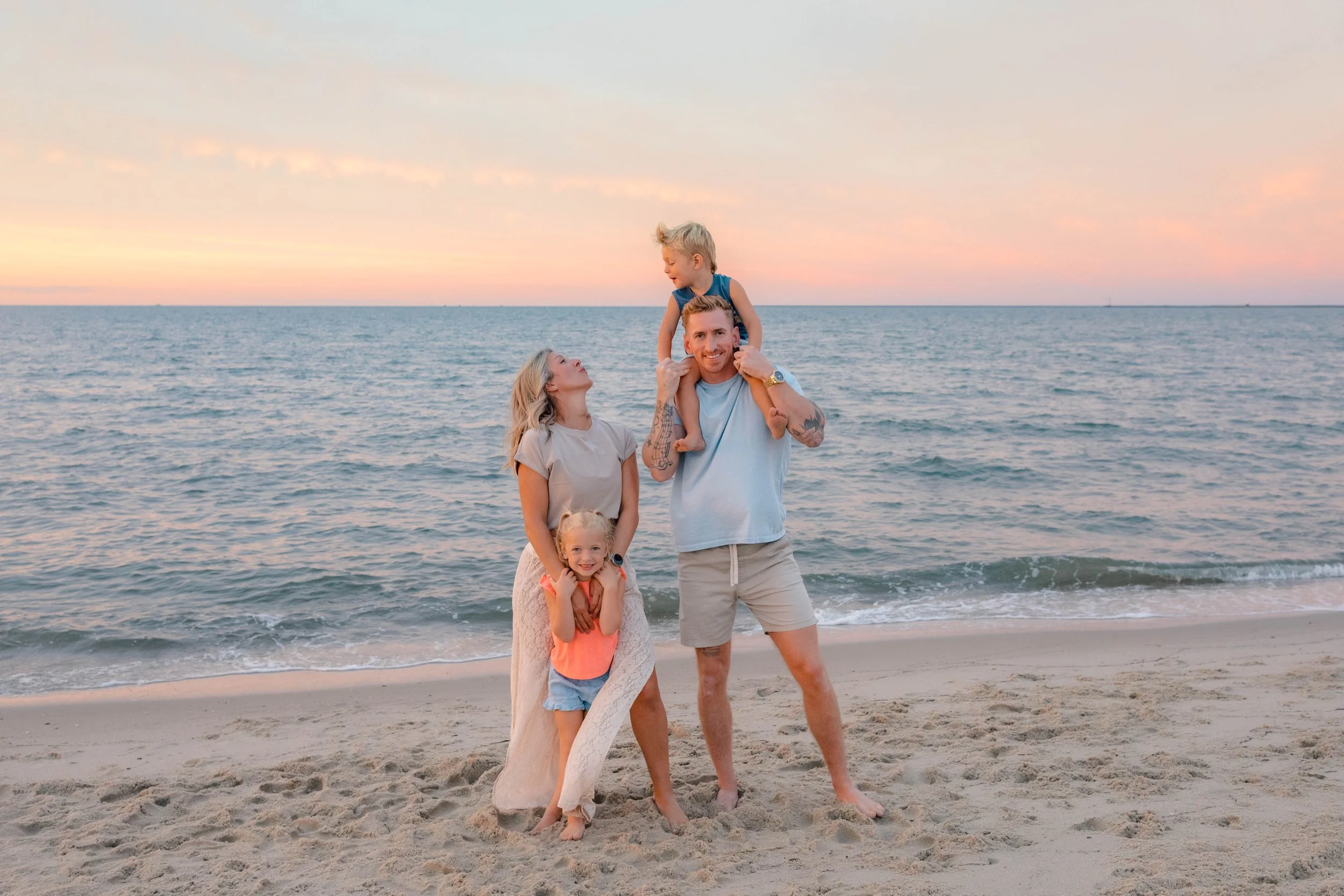 Chasing the Glow: When is the best time for family photos