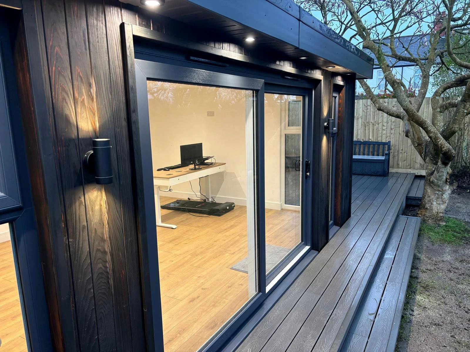 roomy-garden-offices-to-install.jpg