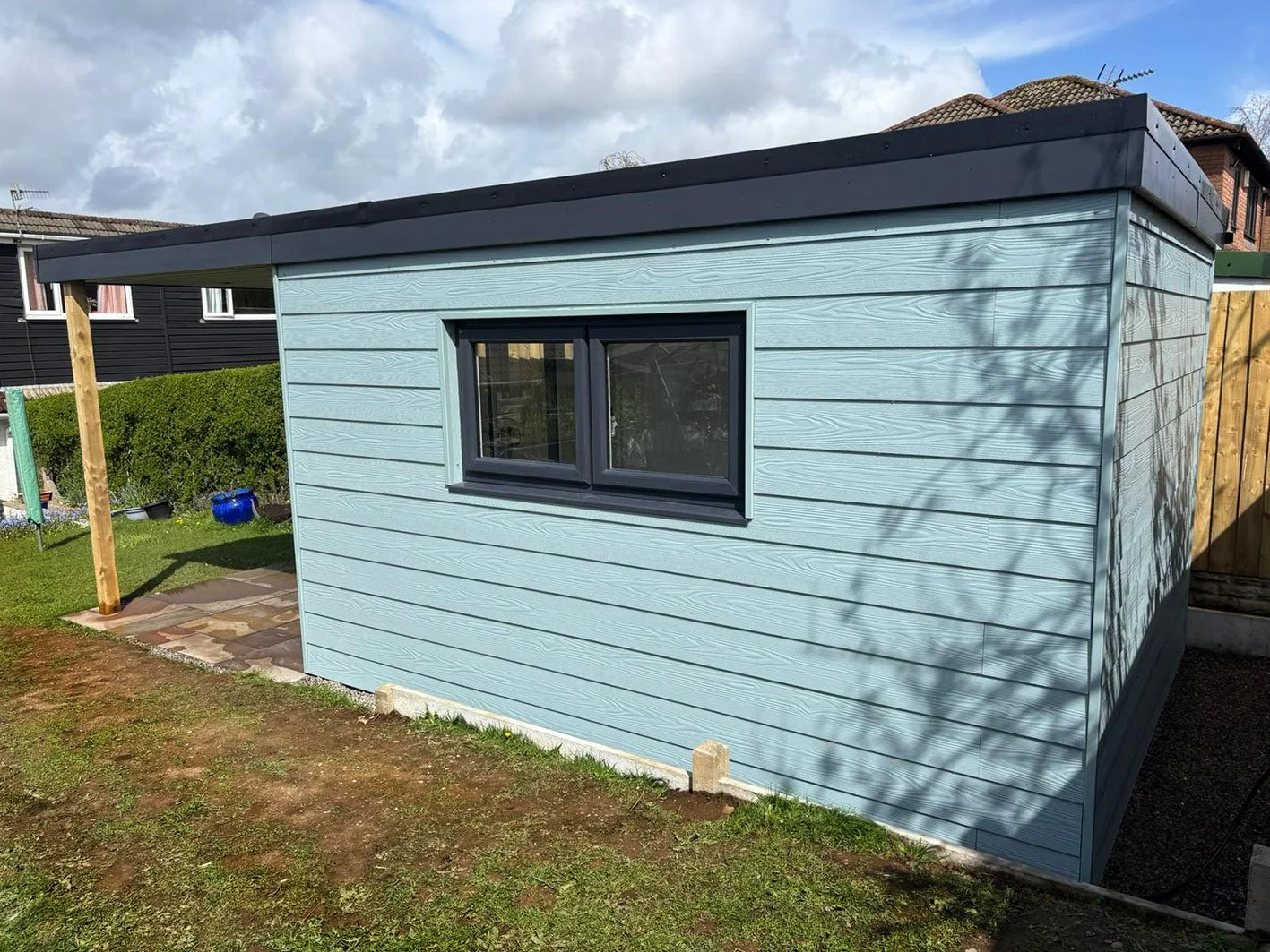 blue-black-composite-clad-garden-studio.jpg
