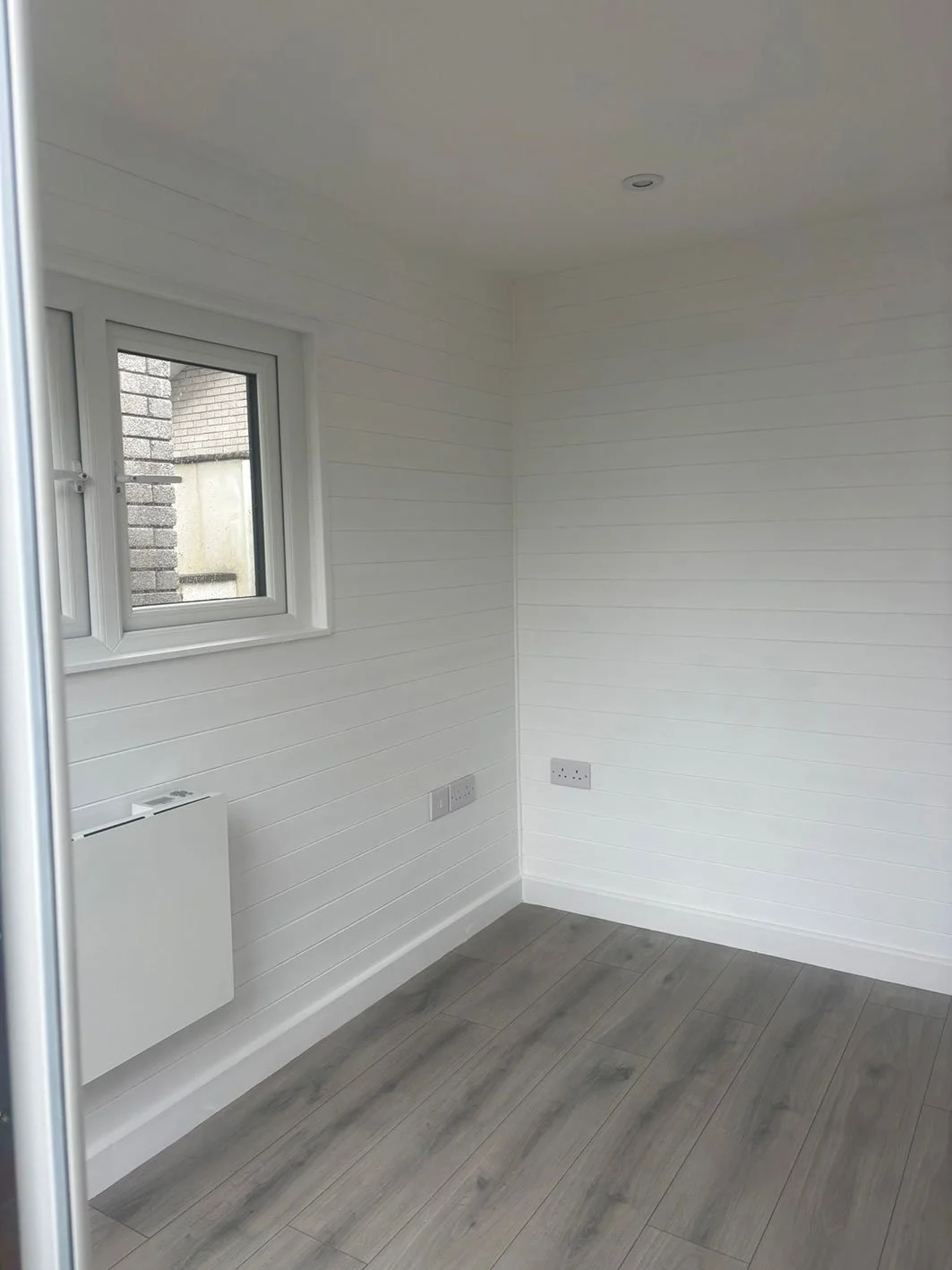 garden-studio-slatted-wall-panels-garden-room.jpg