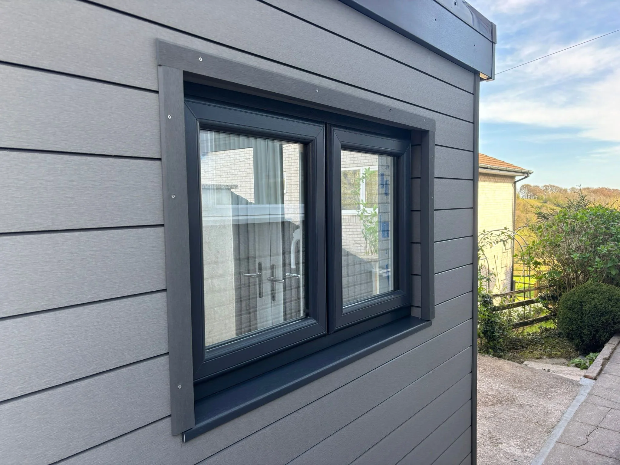 insulated-garden-room-energy-efficient-windows.jpg